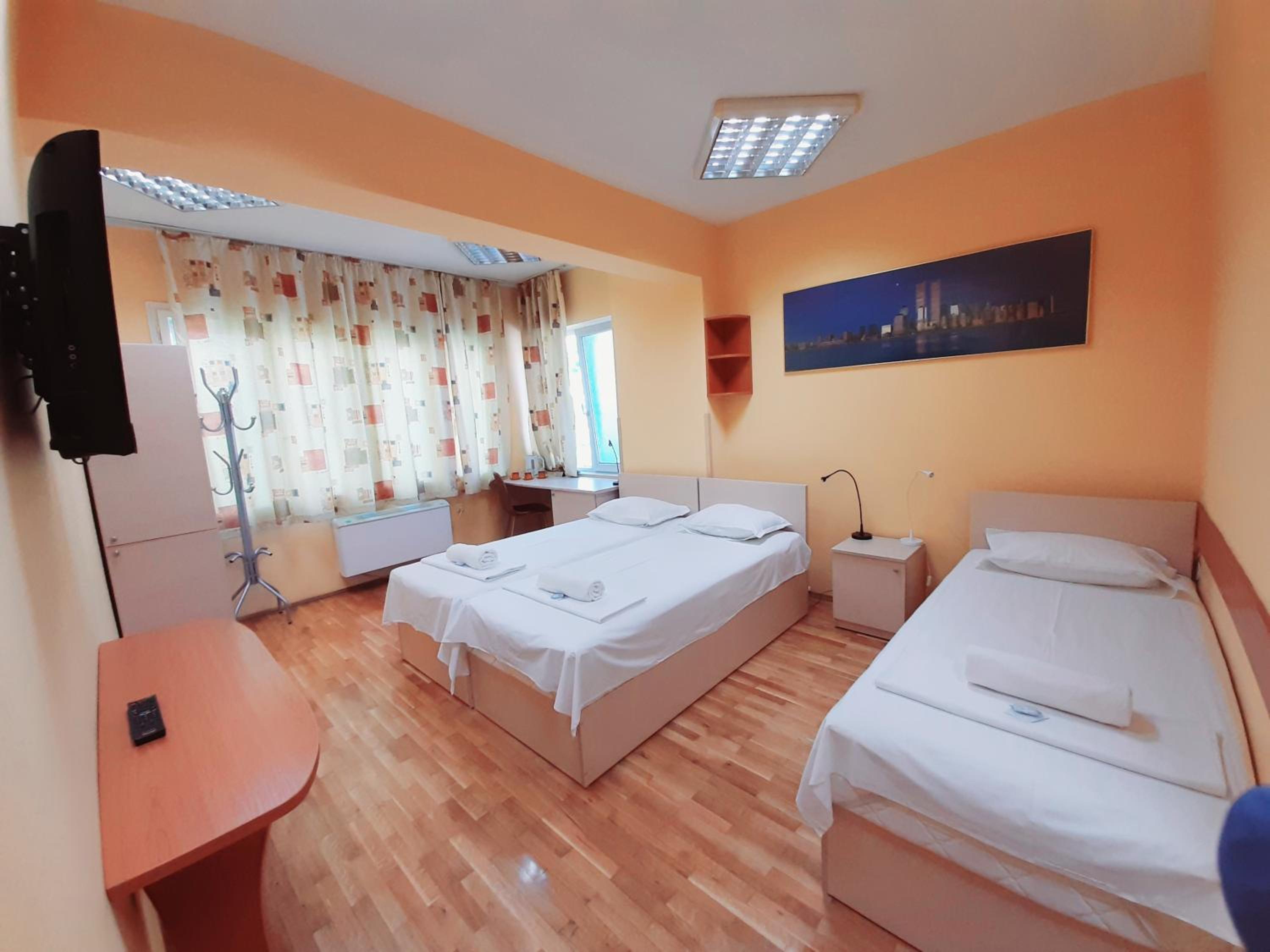 Triple Room with Private Bathroom photo 1