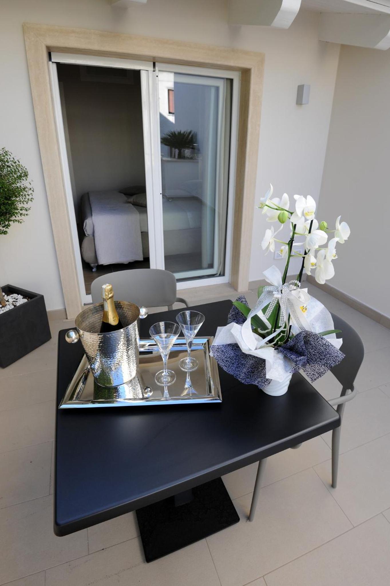Double Room with Garden View - Photo 4
