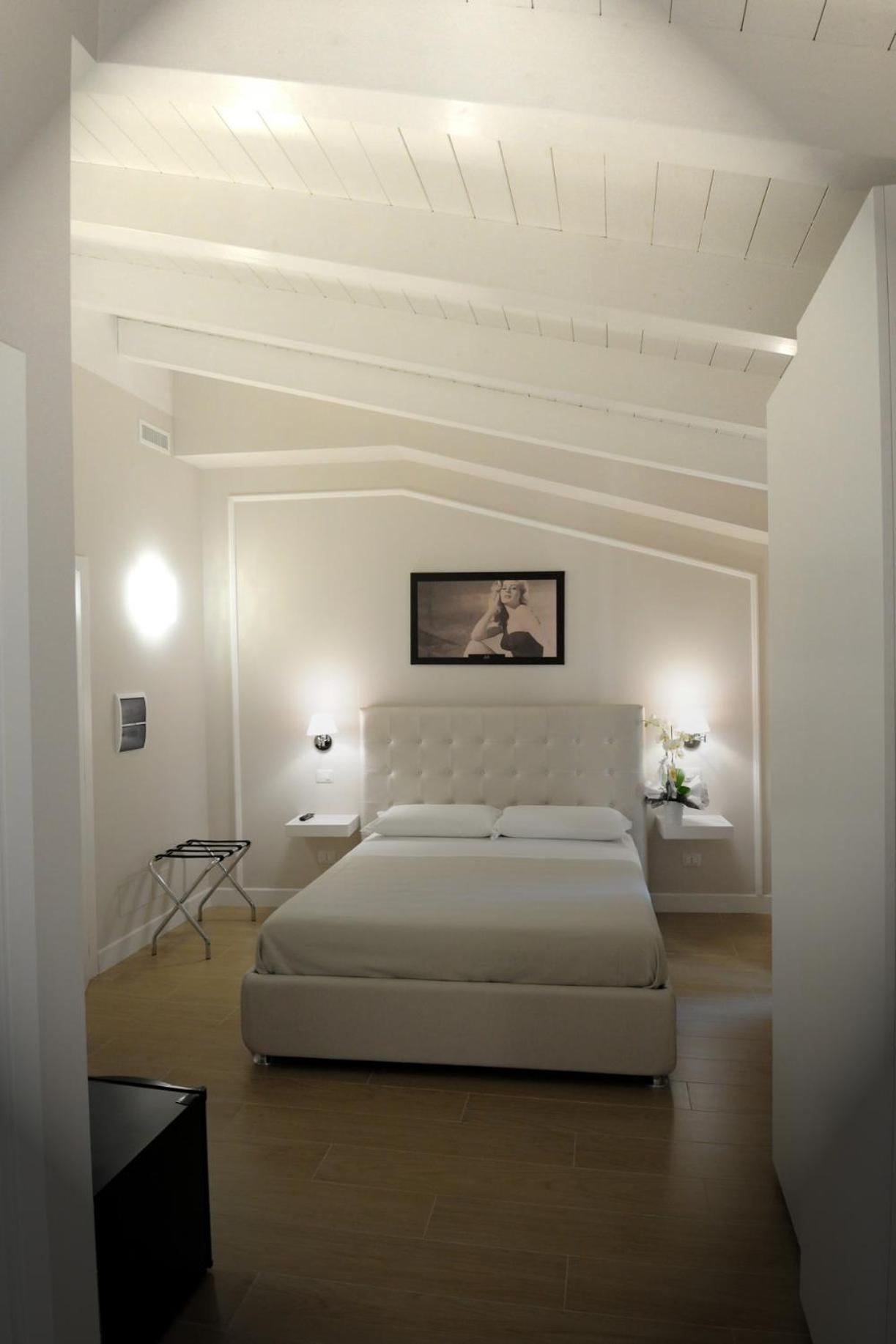 Triple Room with Terrace