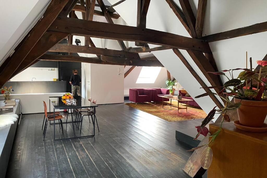 Two-Bedroom Apartment - Photo 4