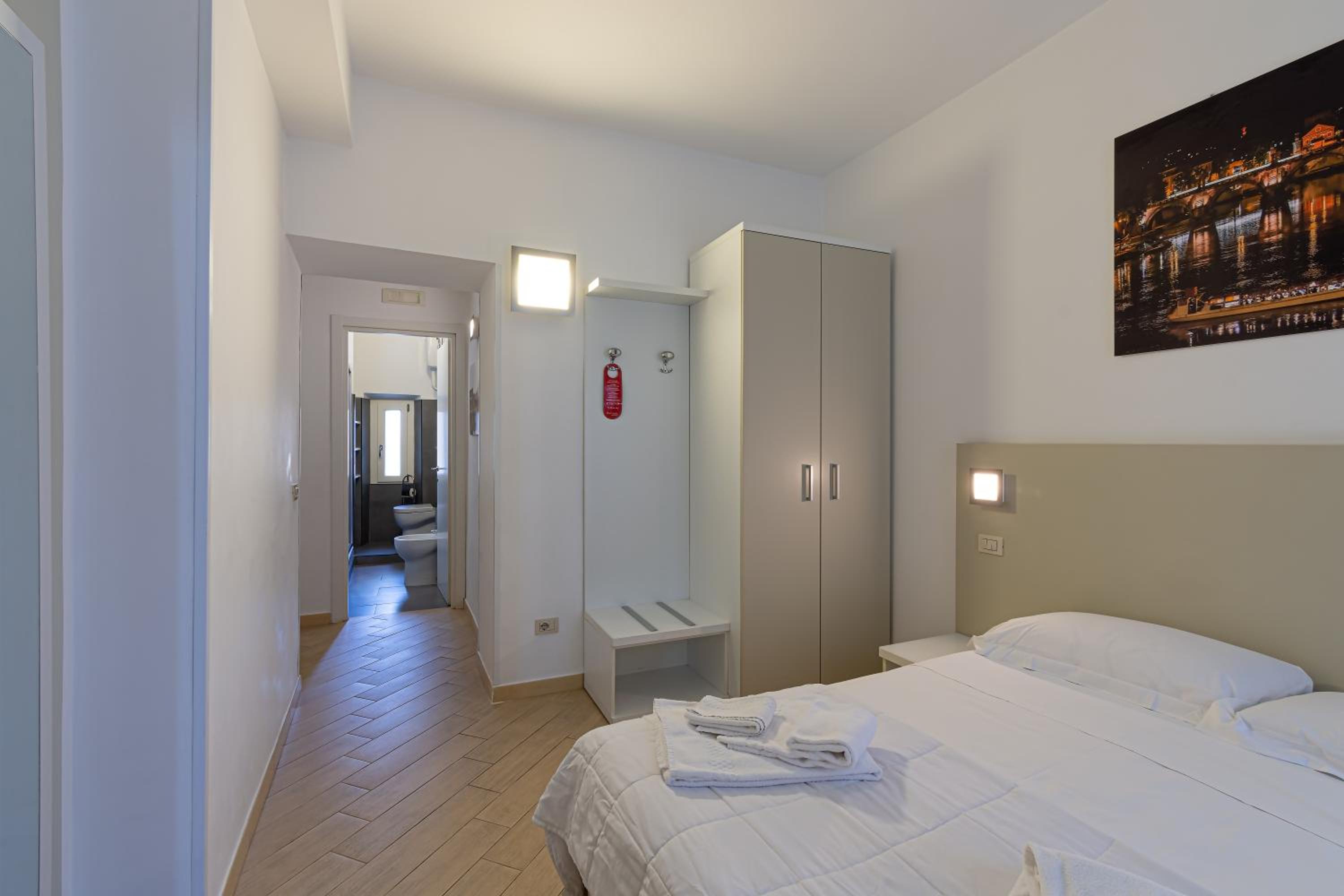 Double Room with Courtyard View photo 3