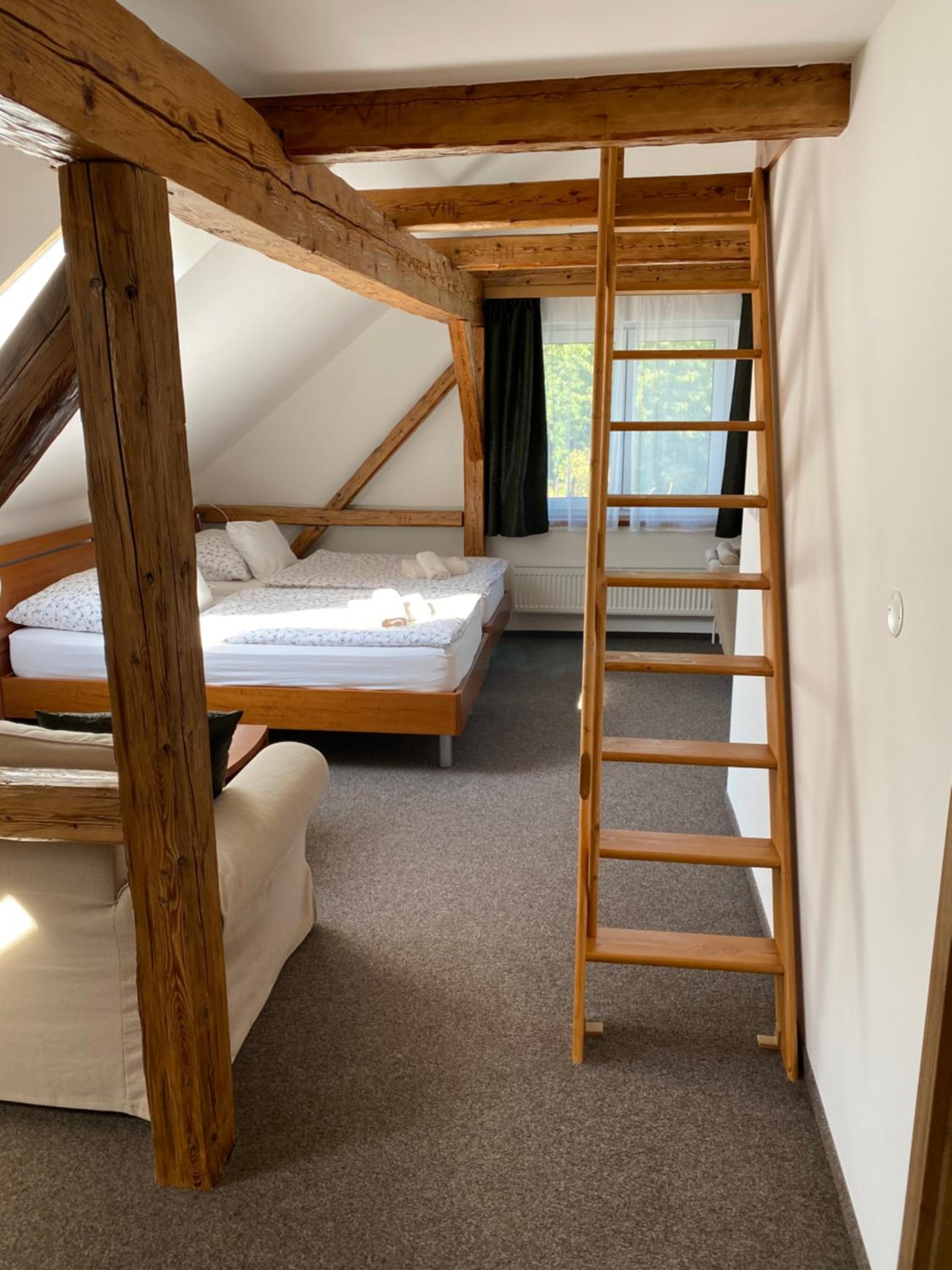 Deluxe Family Suite photo 1