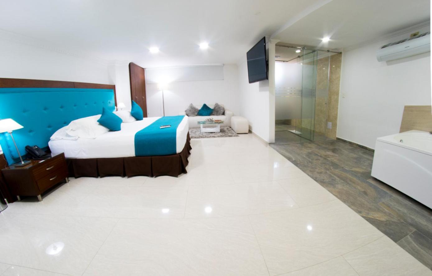 Deluxe Double Room (2 Adults + 1 Child)