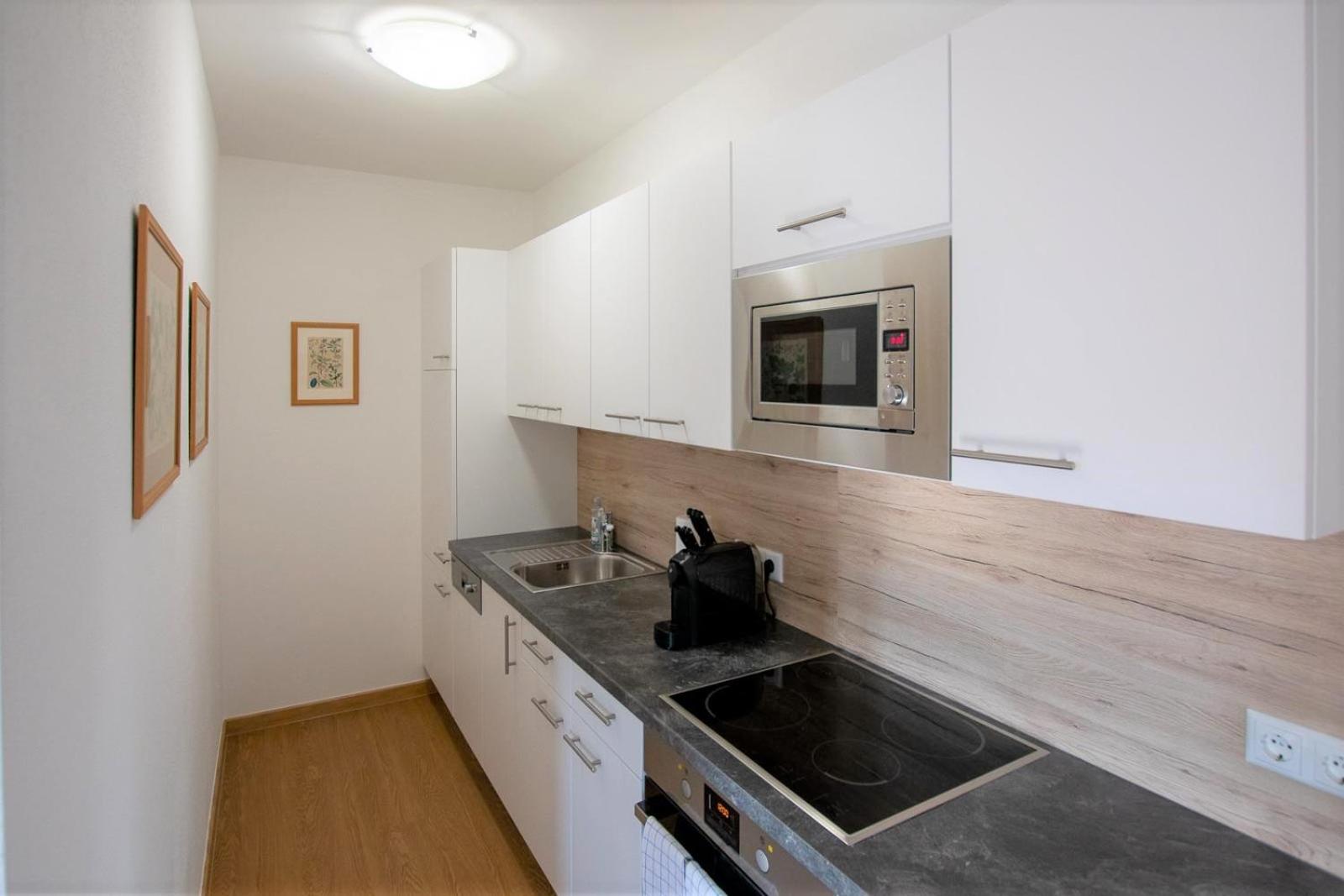 One-Bedroom Apartment photo 2