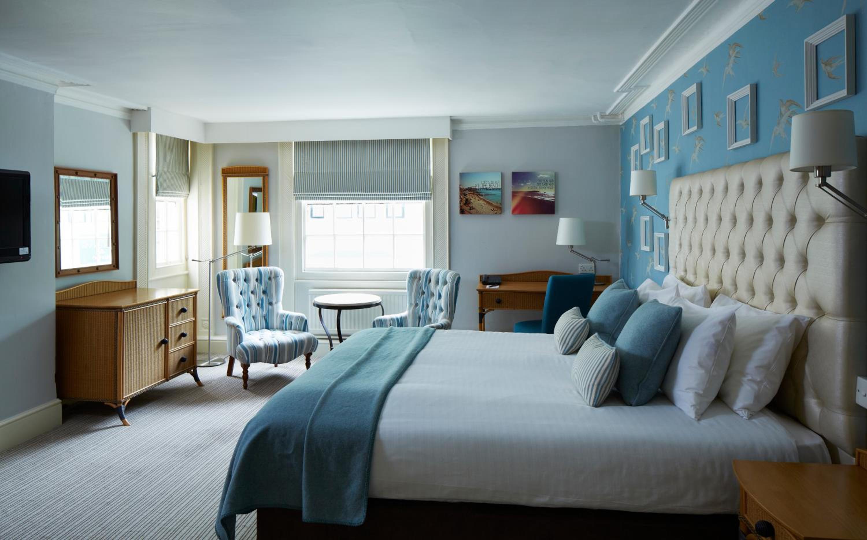 Standard King Room - Photo 5