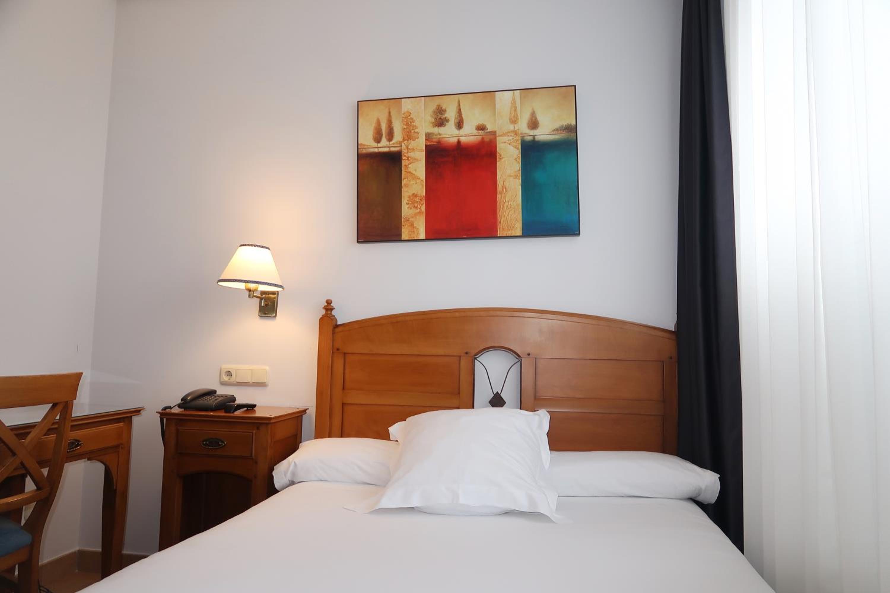 Small Double Room photo 2