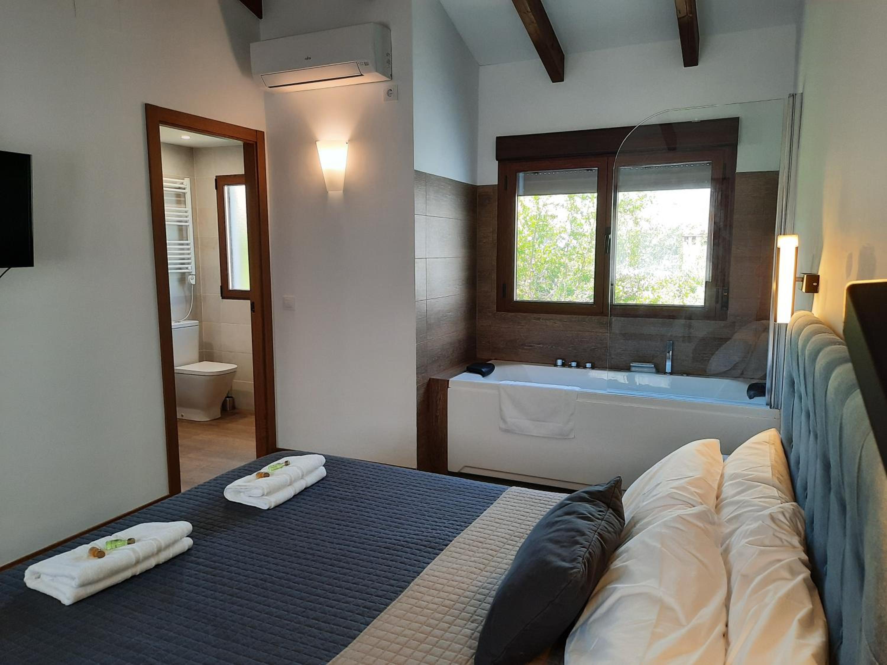 Habitación Queen con Bañera de Hidromasaje