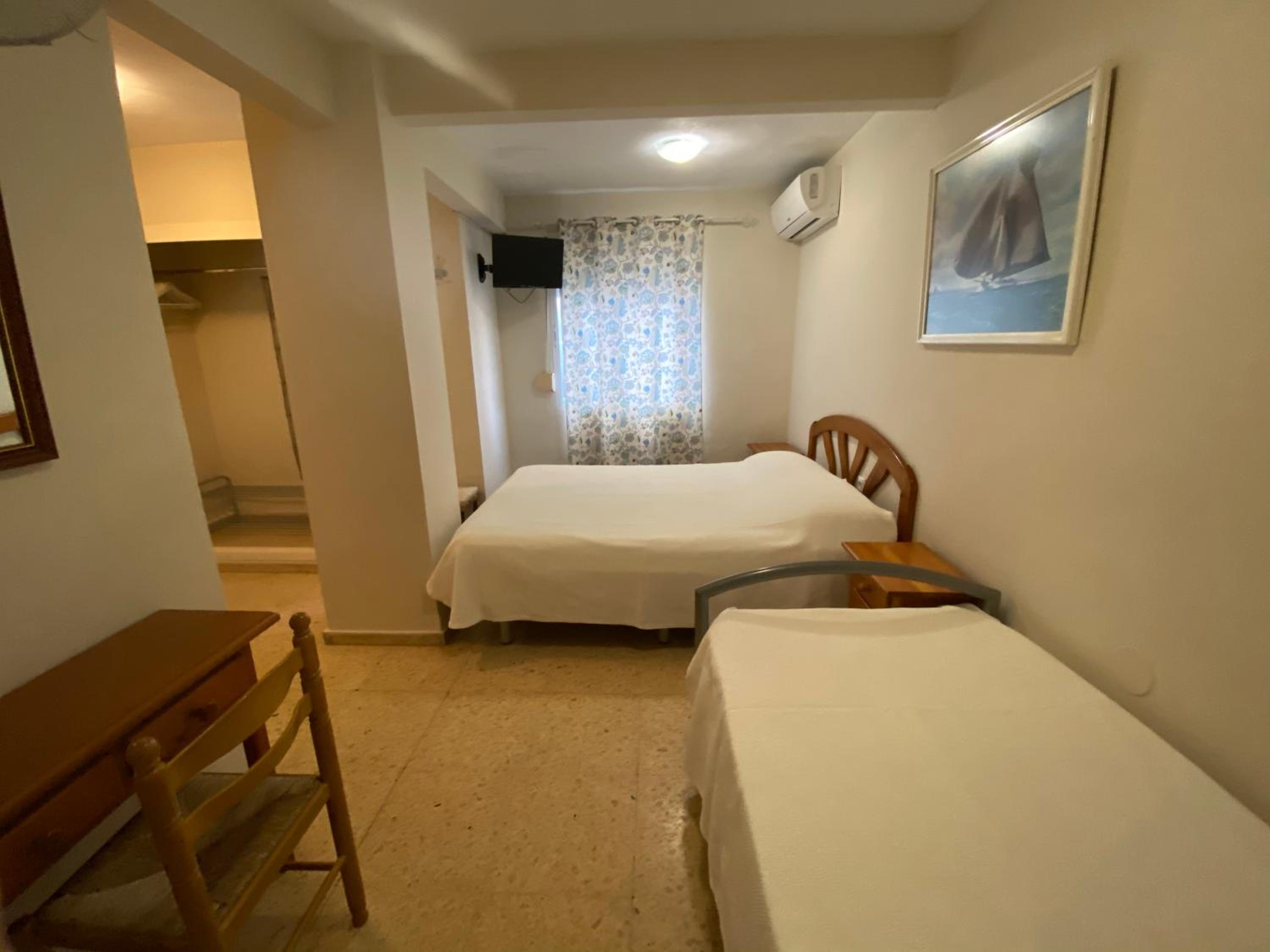 Triple Room photo 2