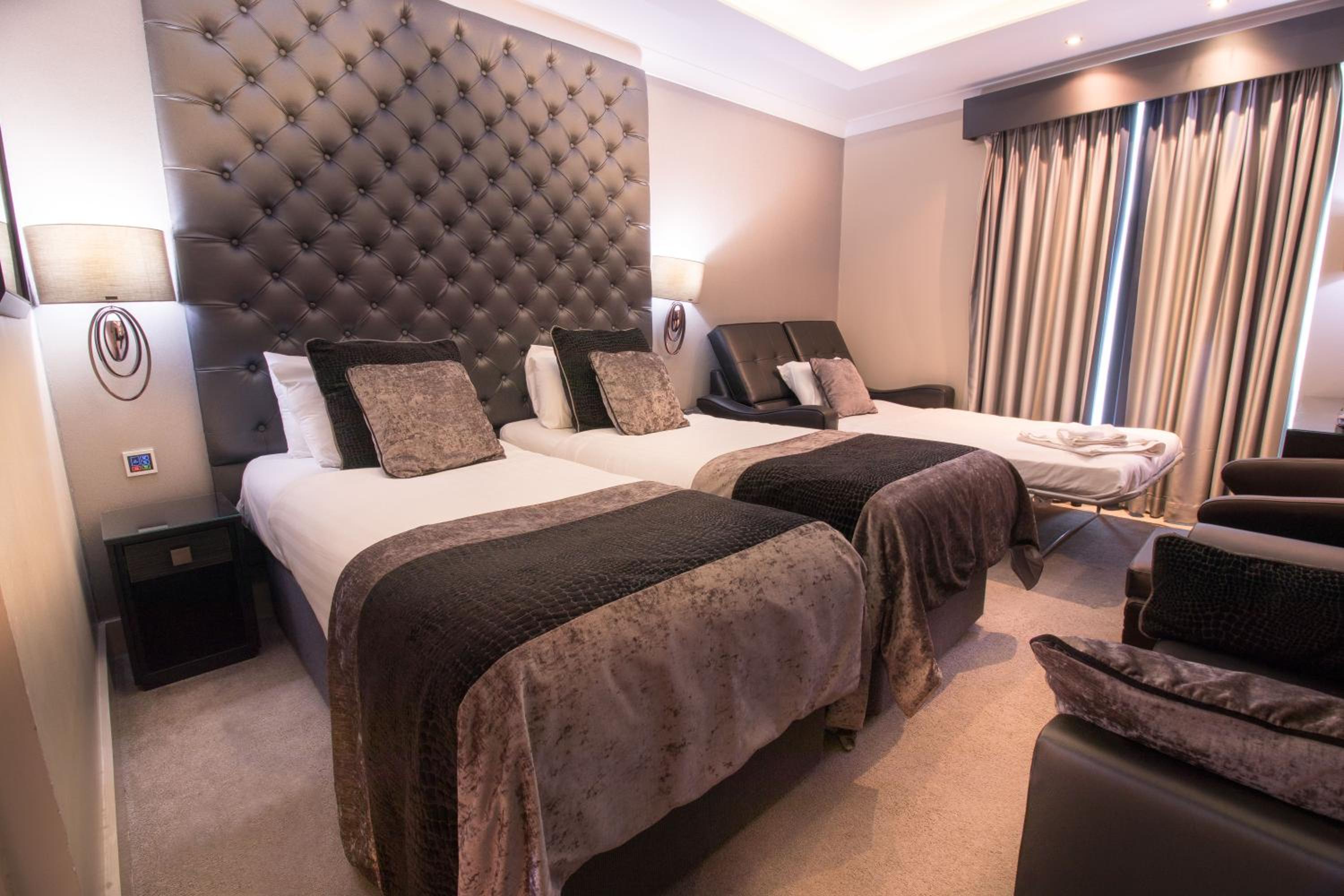 Deluxe Twin Room photo 1