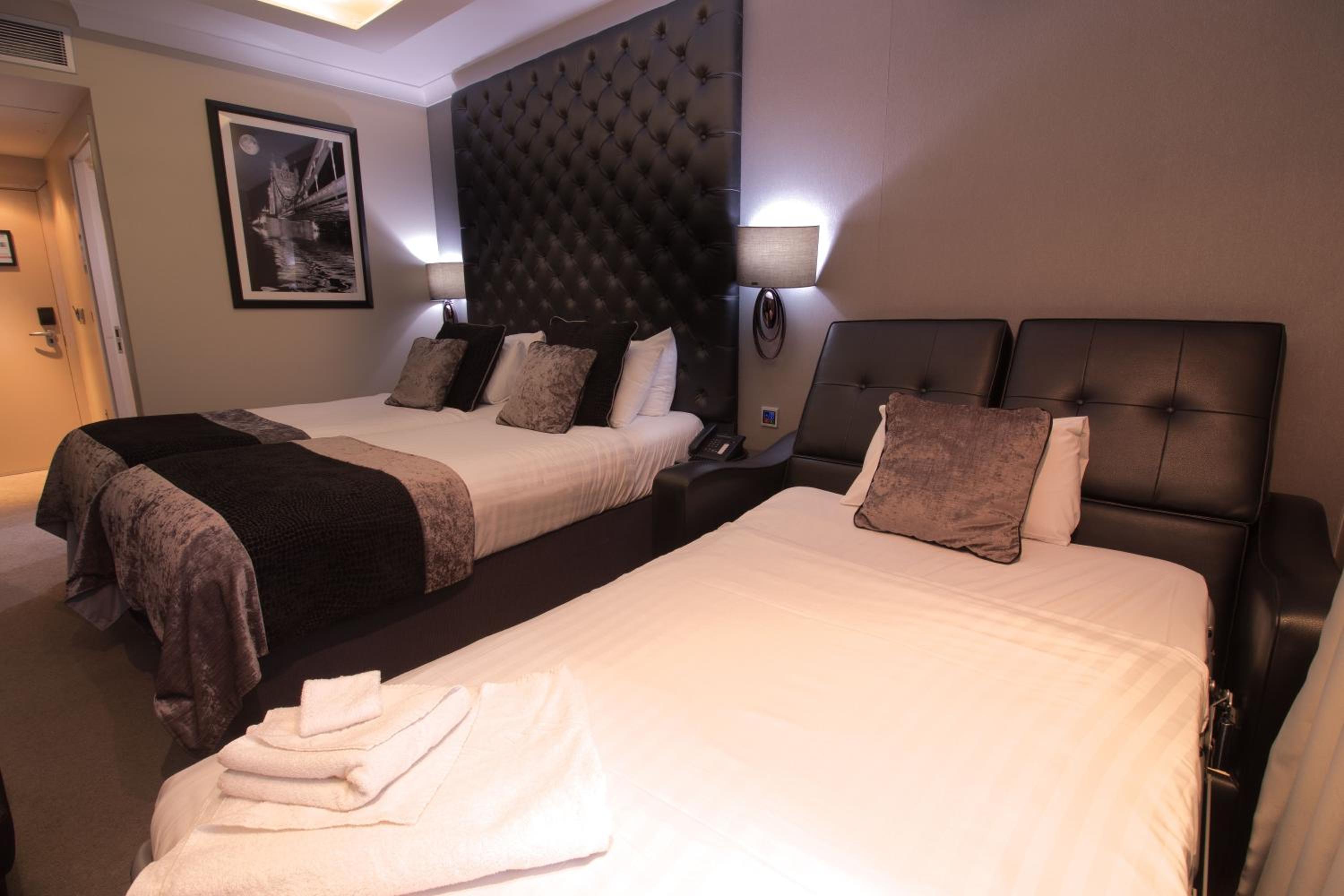 Deluxe Twin Room photo 2