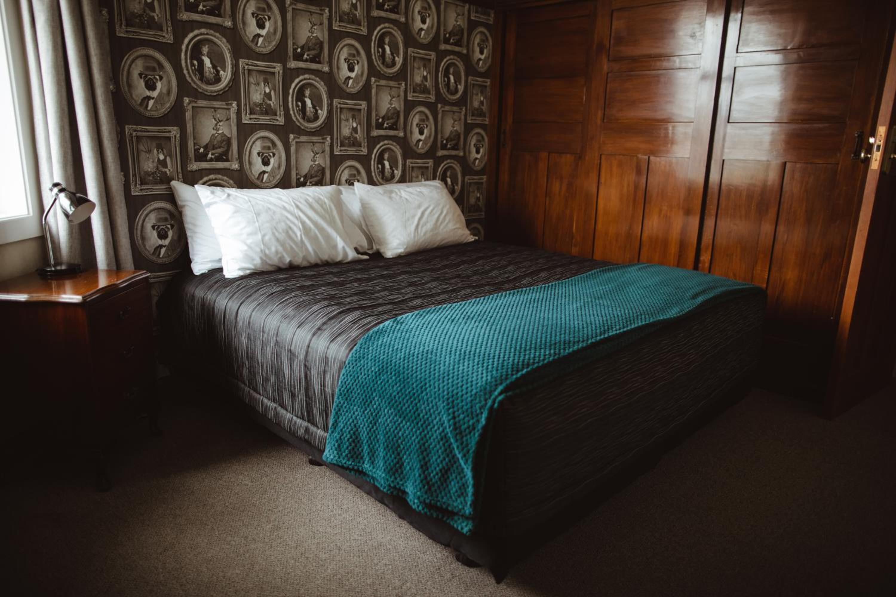 Standard Double Room with Shared Bathroom photo 3