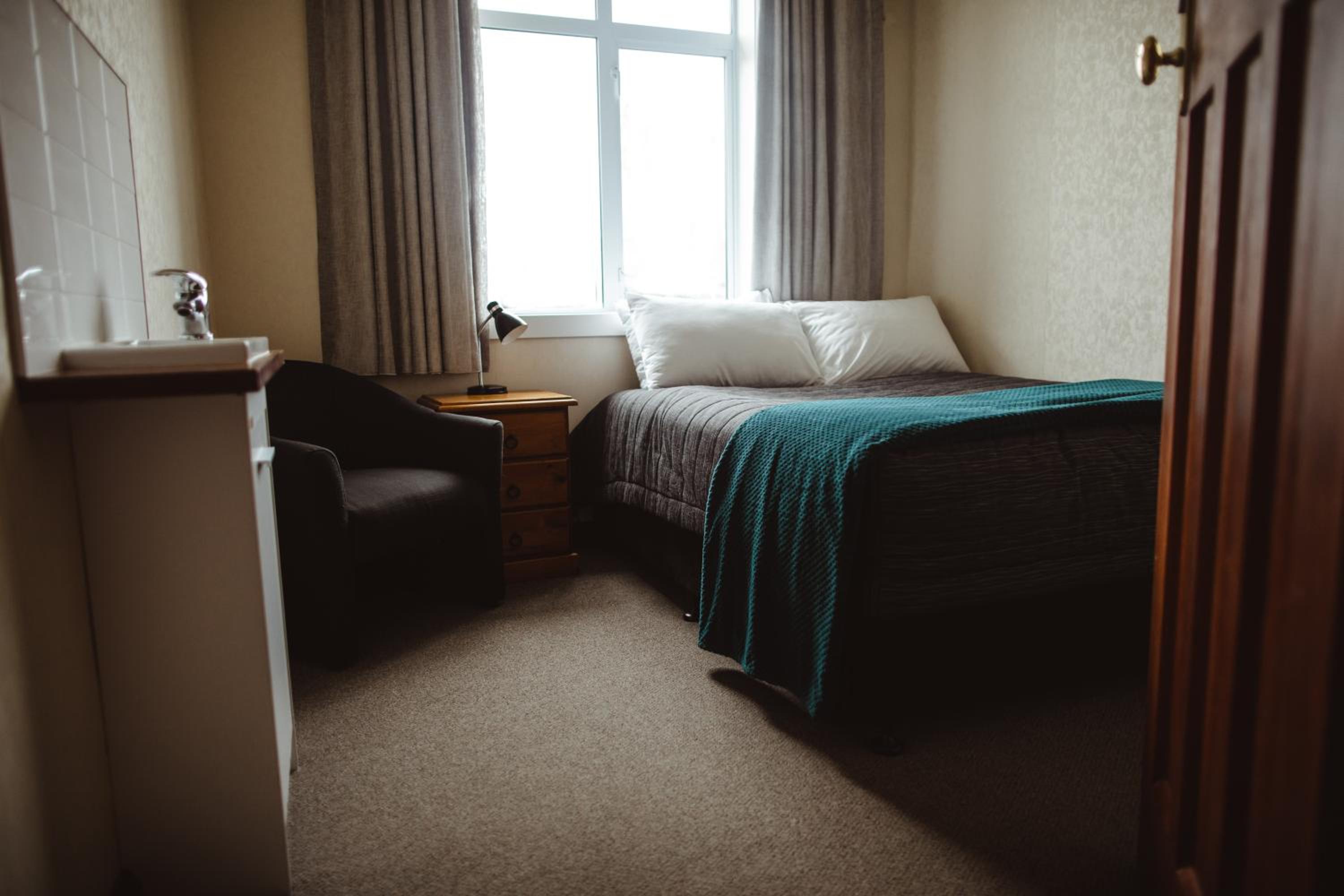 Double Room with Shared Bathroom photo 3