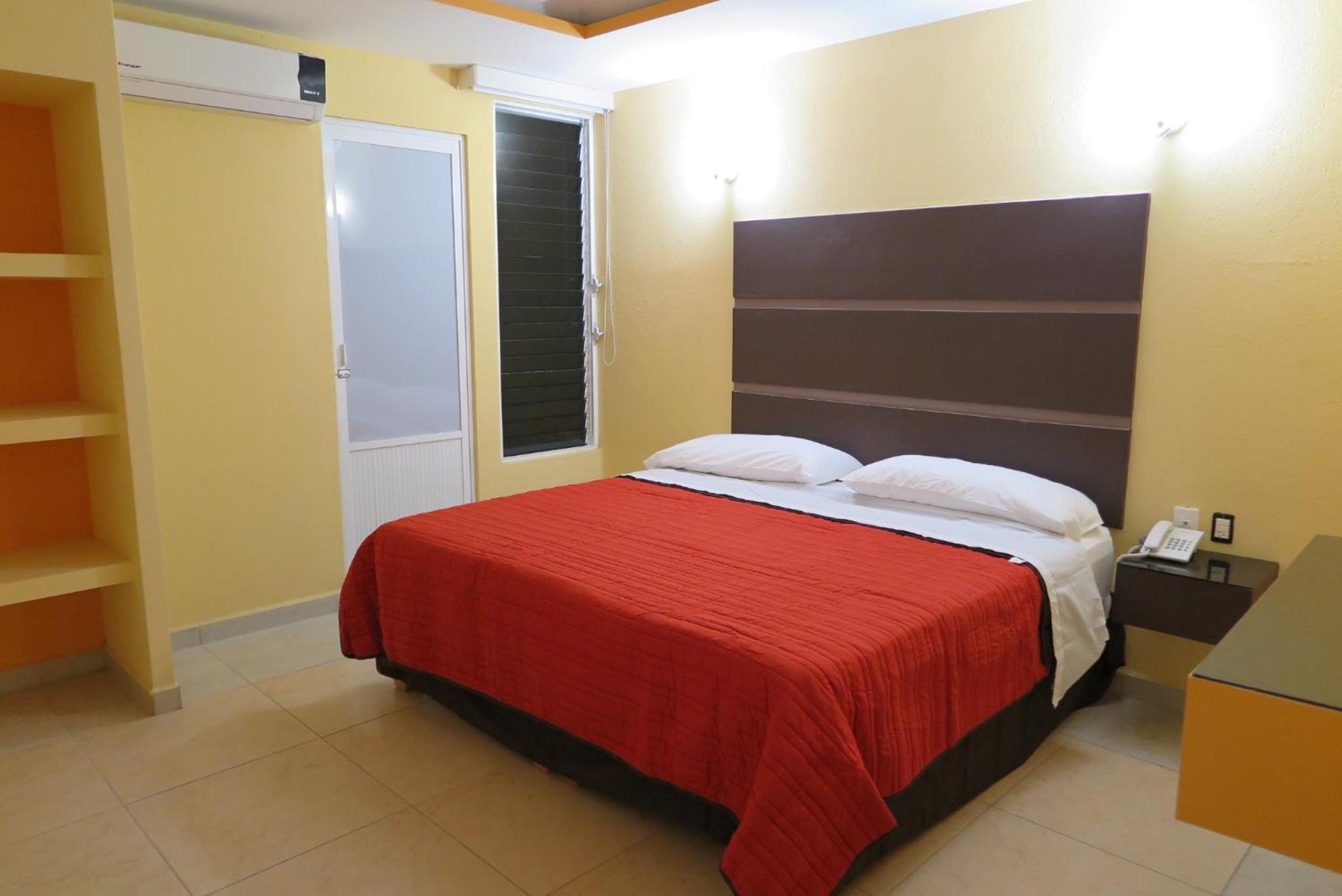 Large Double or Twin Room