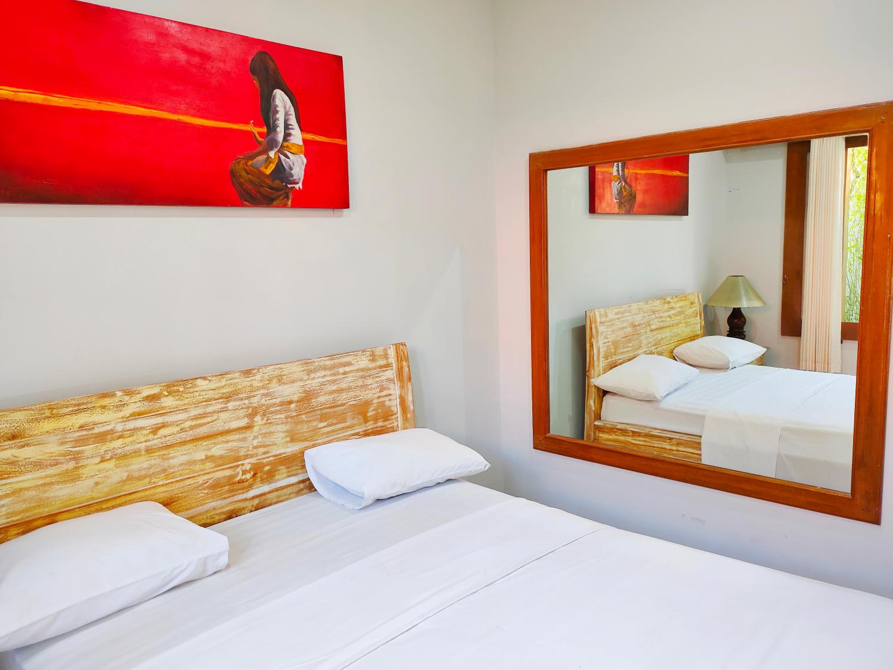 Double Room with Private Bathroom - Photo 14