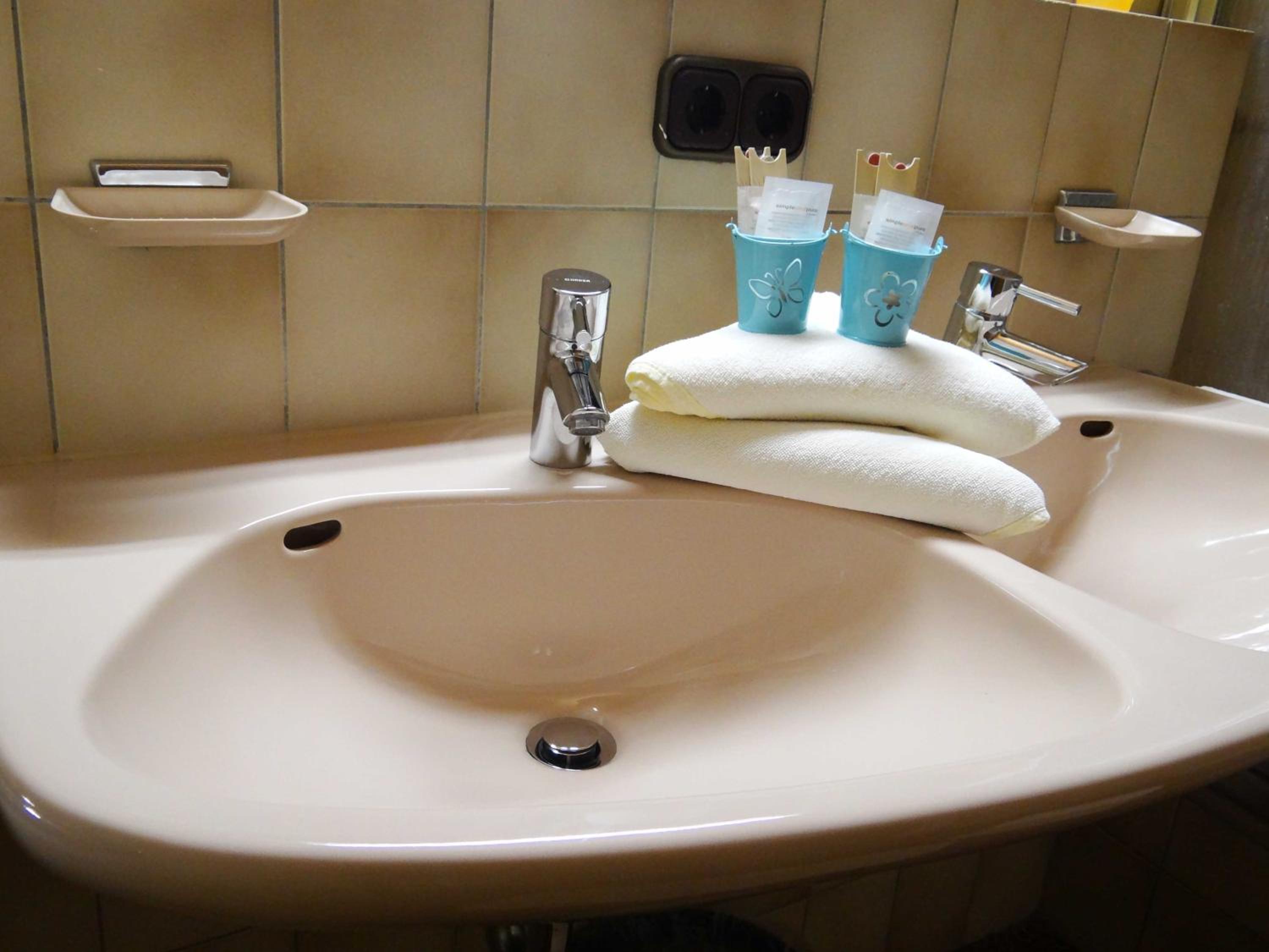 One-Bedroom Apartment (2 Adults) - Photo 3