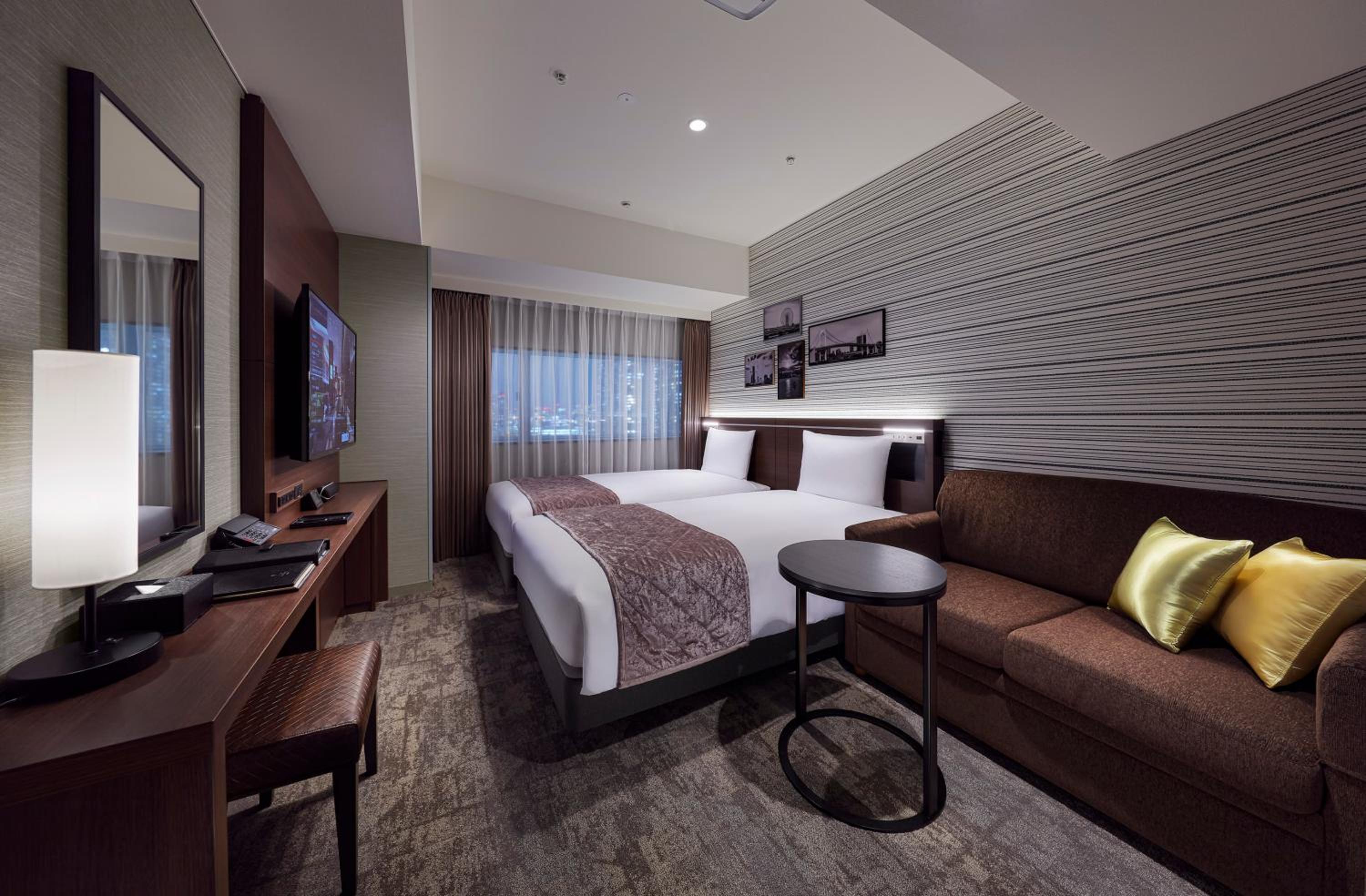 Superior Twin Room with Extra Bed - Non-Smoking