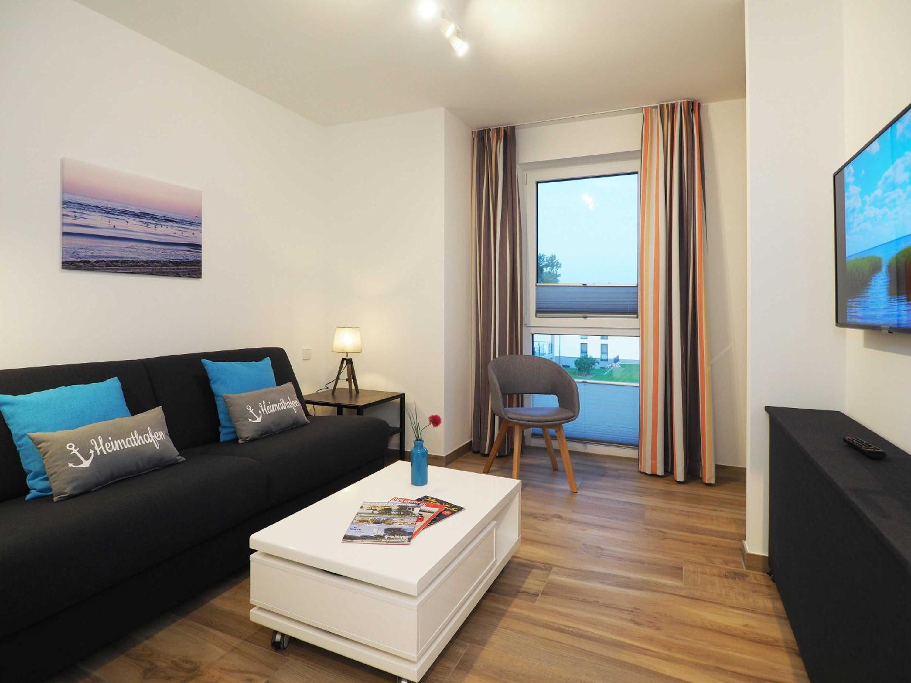 Three-Bedroom Apartment with Balcony photo 1