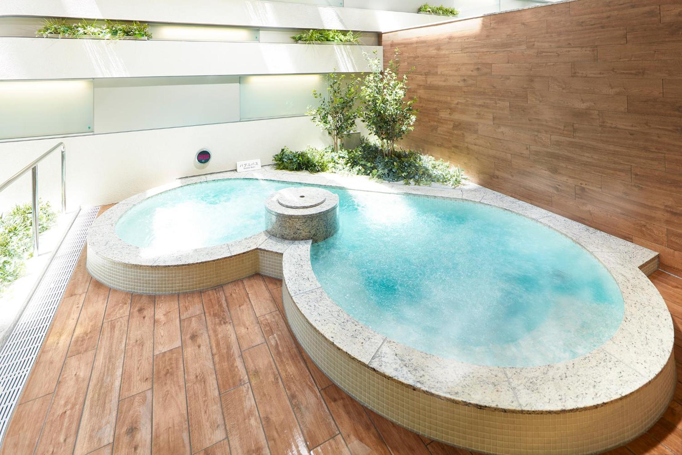 Moderate Double Room with Public Bath Ticket - Non-Smoking photo 3
