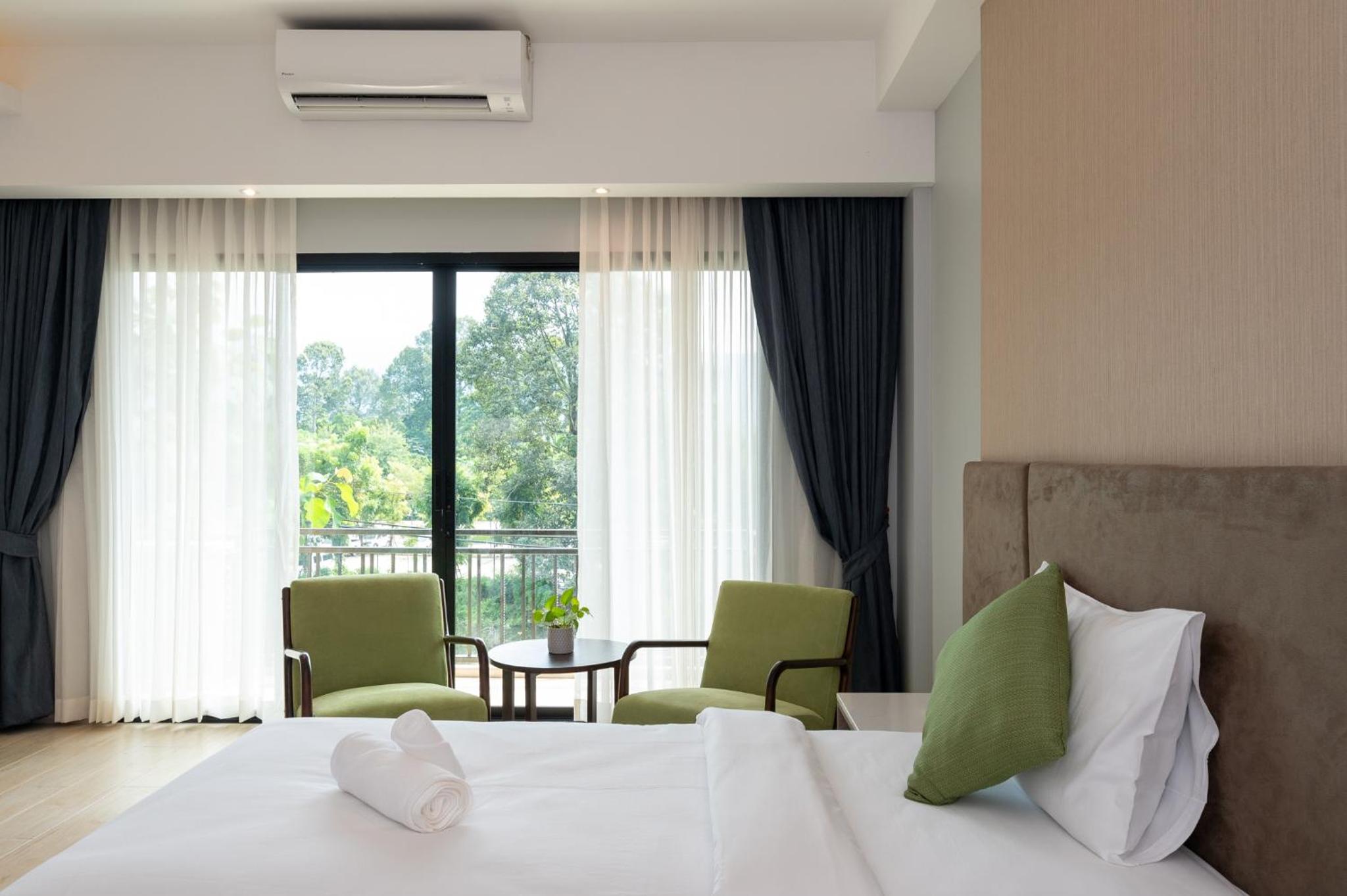 Superior Double or Twin Room - Photo 8