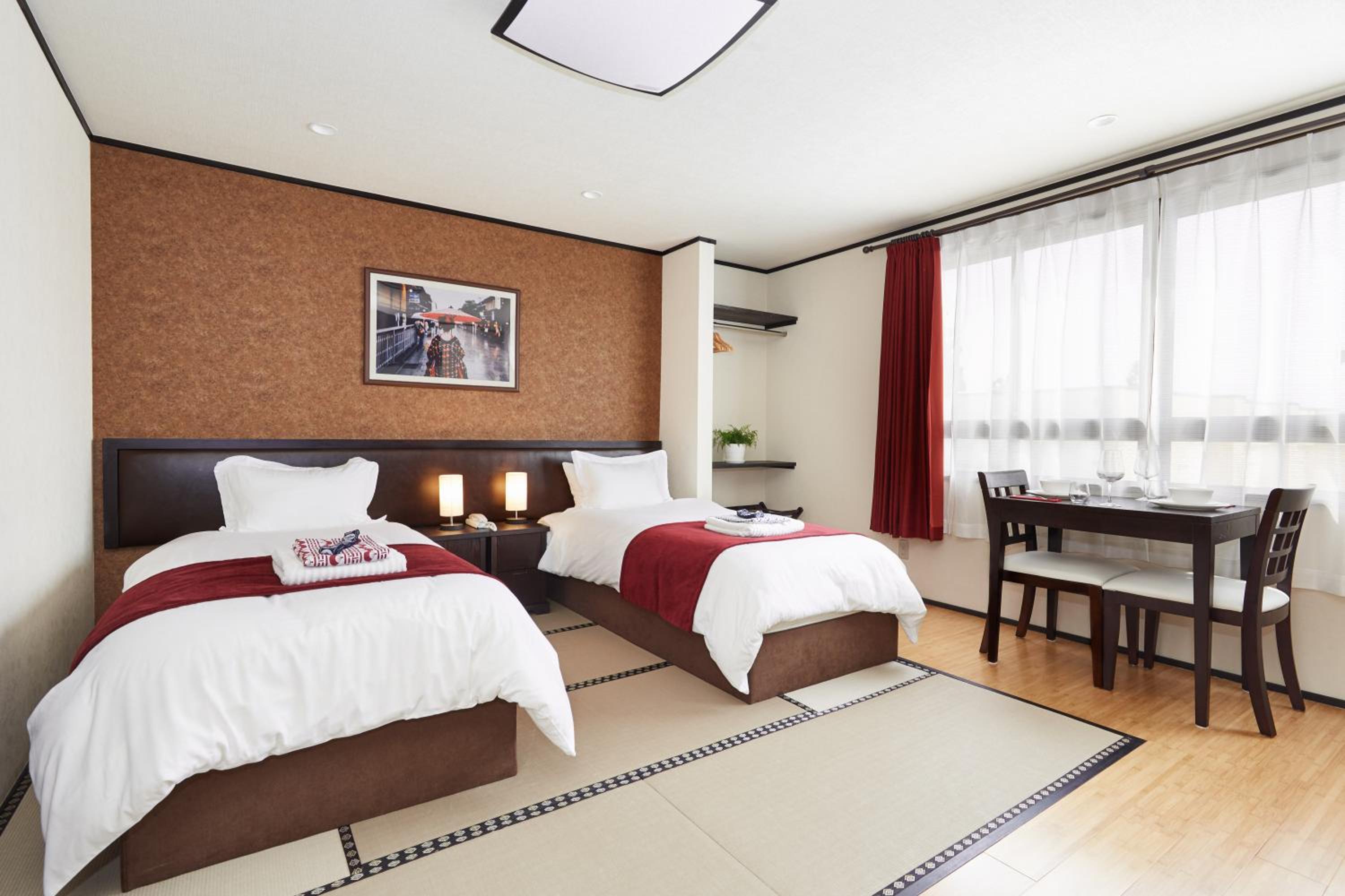 King Studio Apartment (Twin)