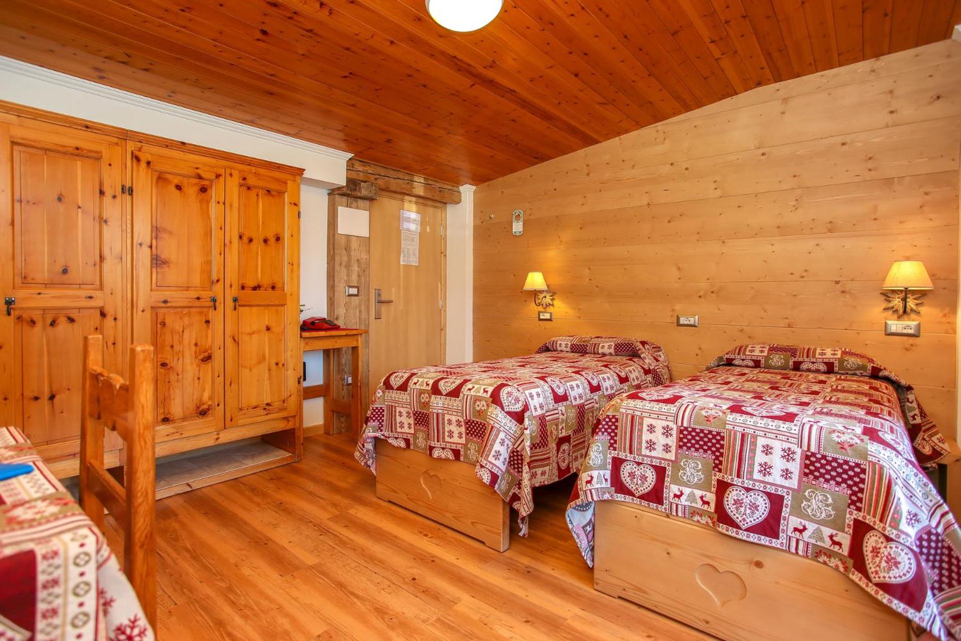 Superior Double or Twin Room with Terrace photo 2