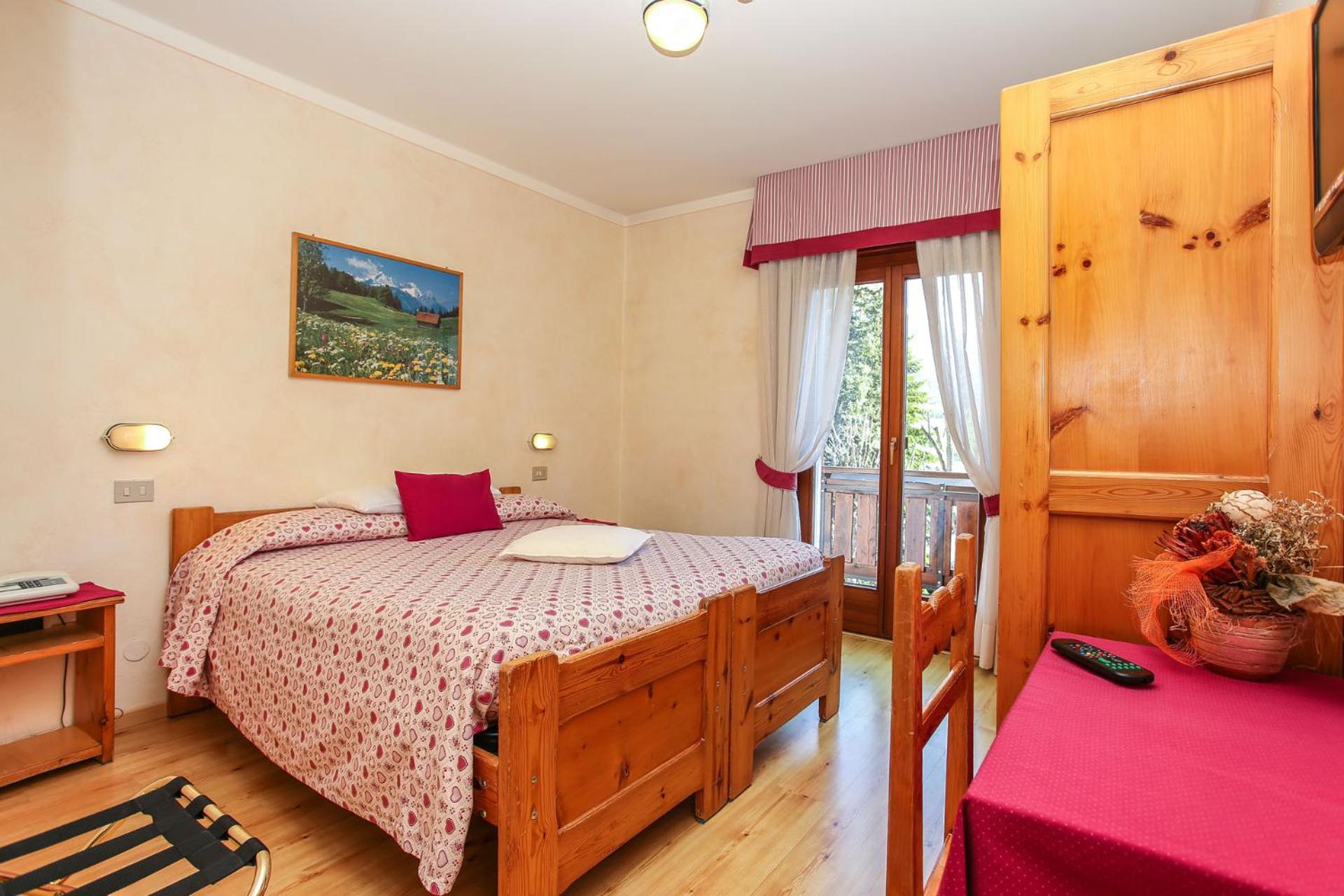 Standard Double or Twin Room with Balcony photo 1