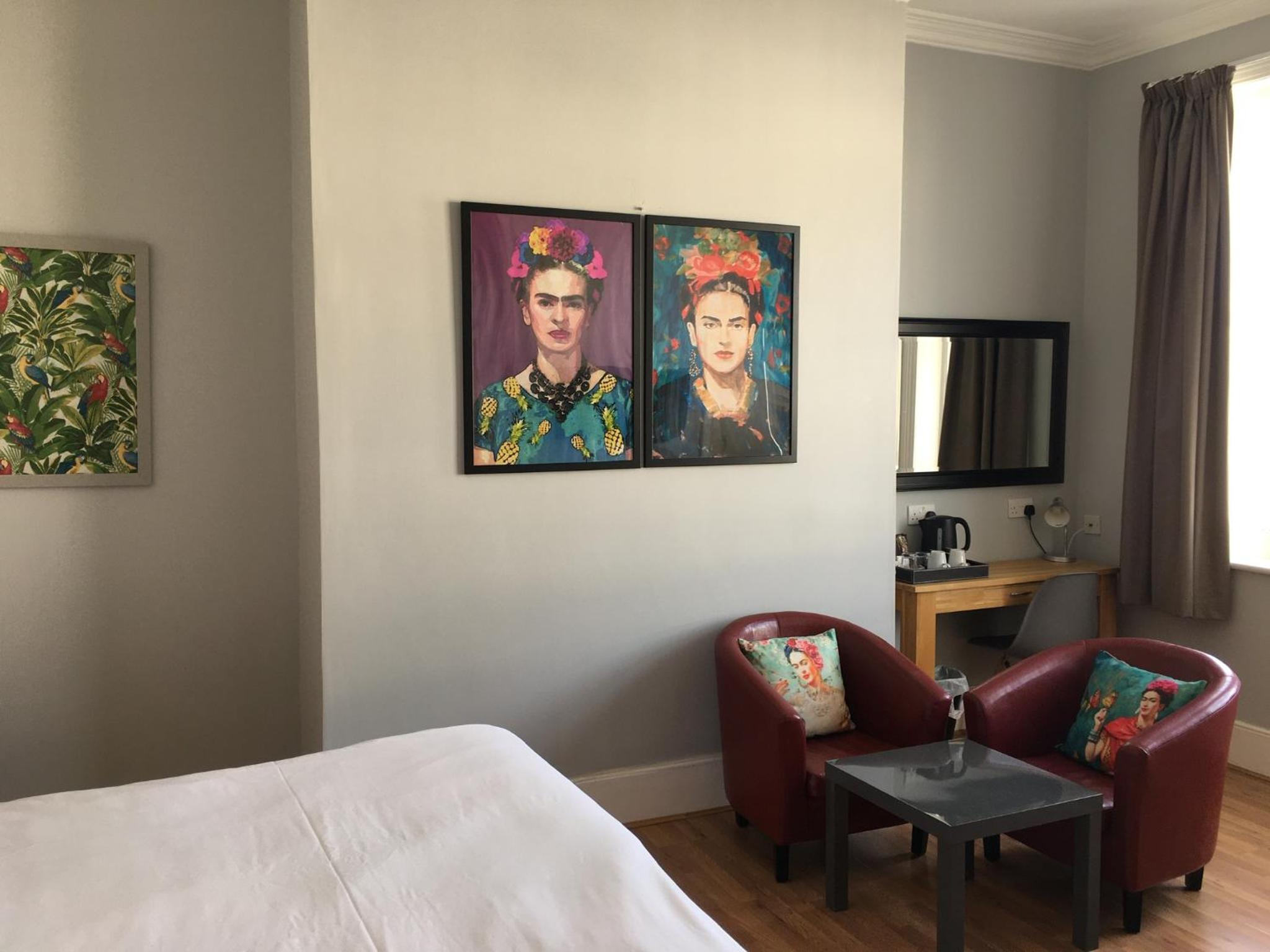 Superior Double or Twin Room - Photo 10