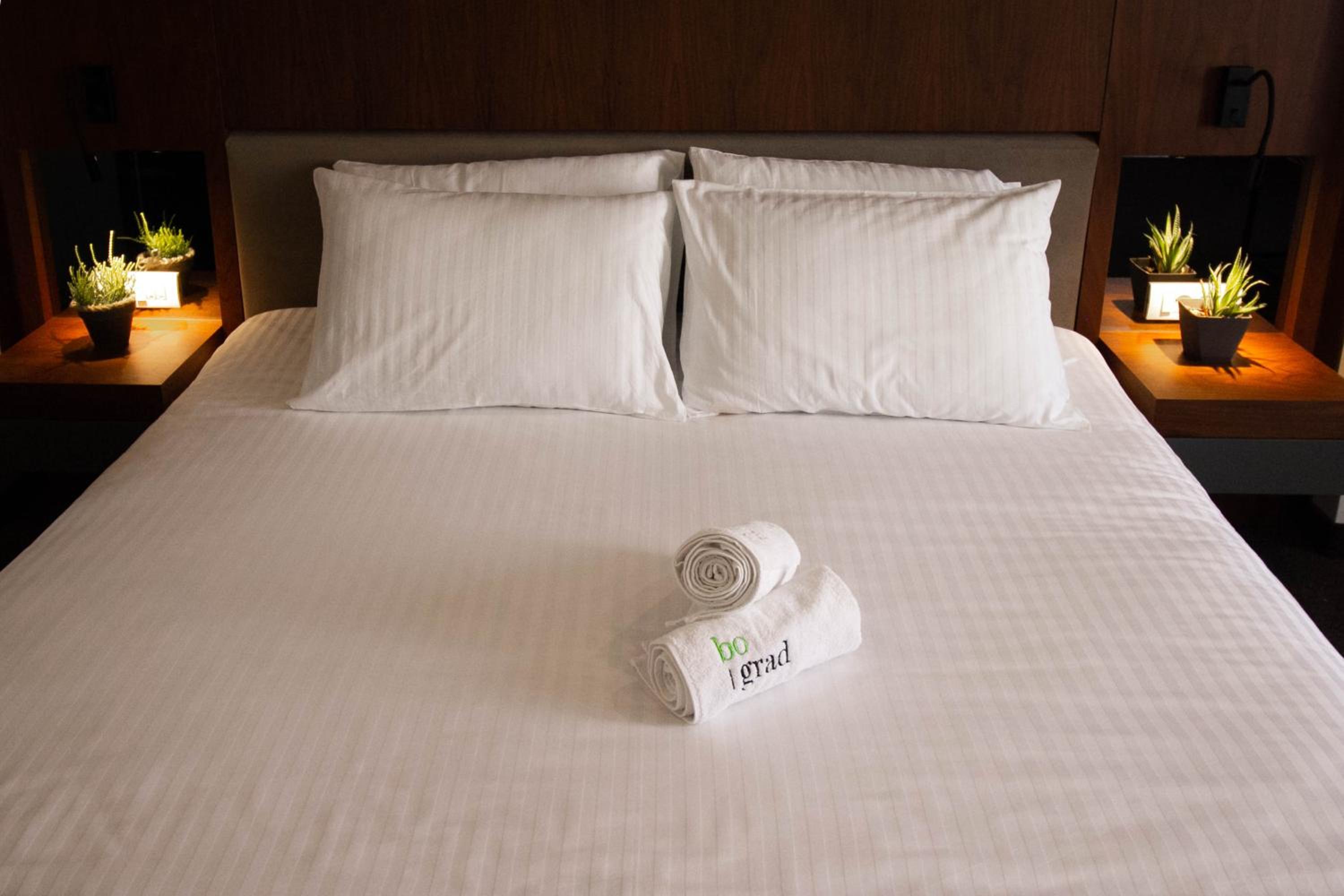 Standard Double or Twin Room - Photo 3