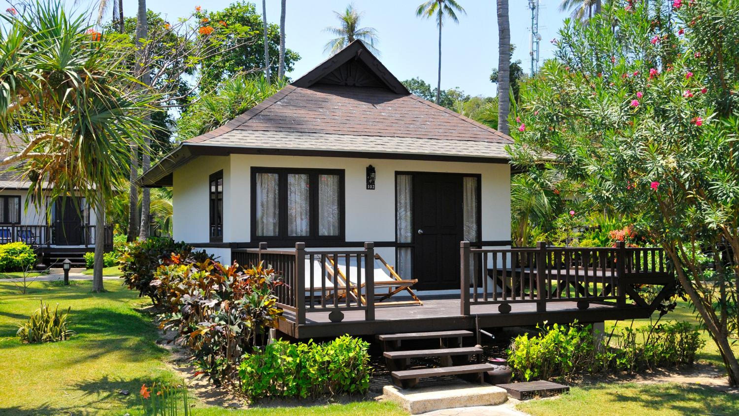 Superior Bungalow - Photo 5