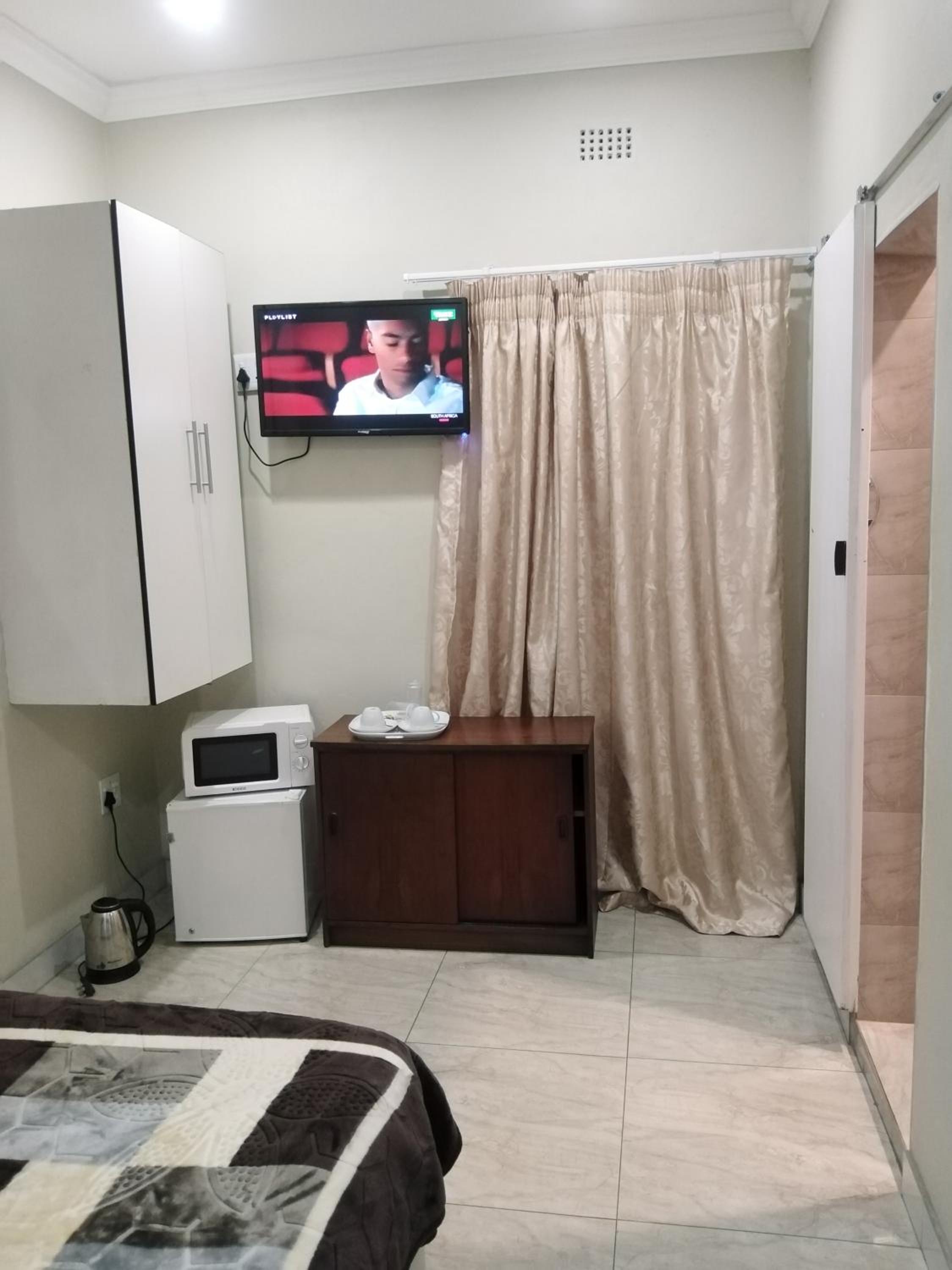 Deluxe Double Room photo 2