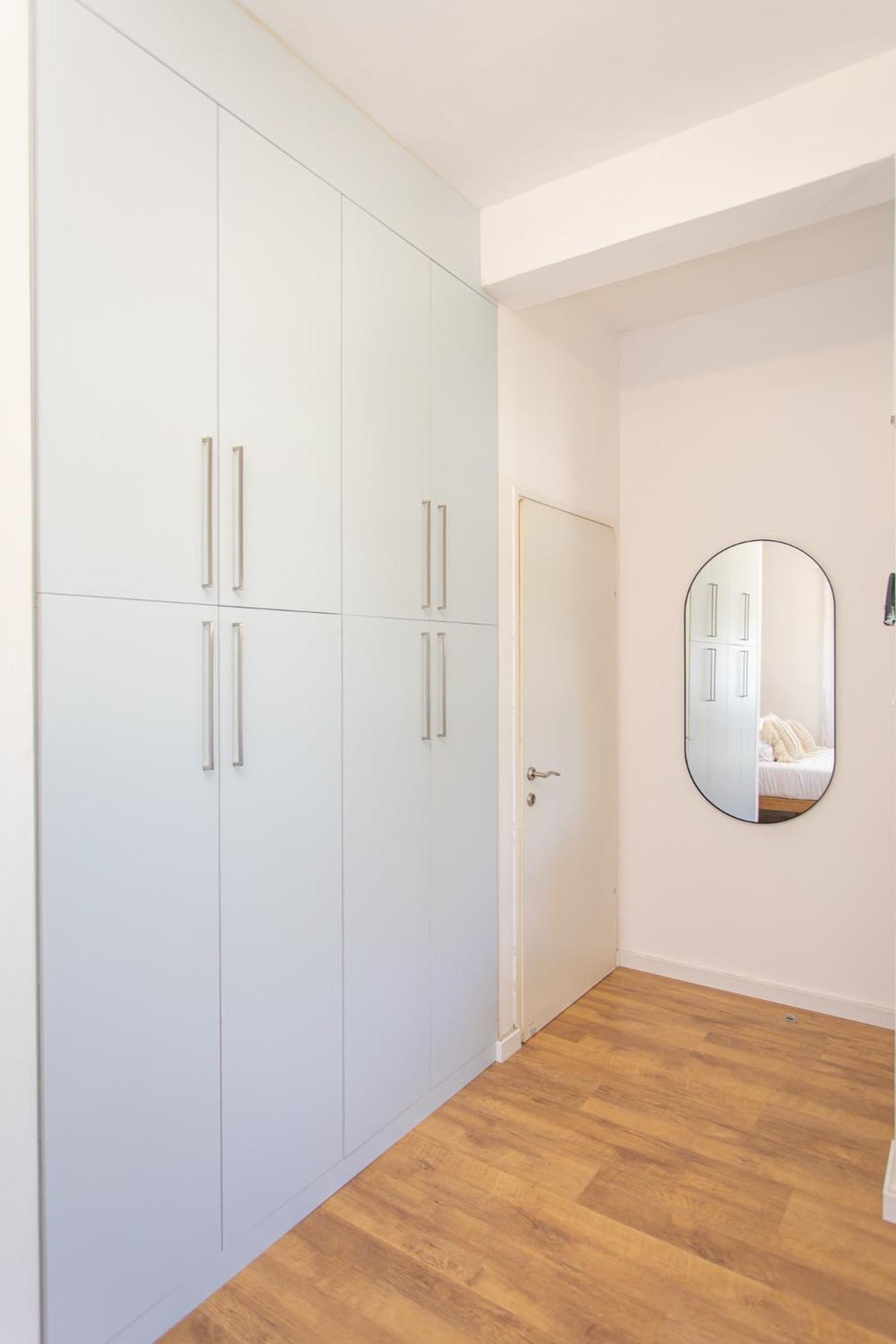 Studio Apartment photo 1