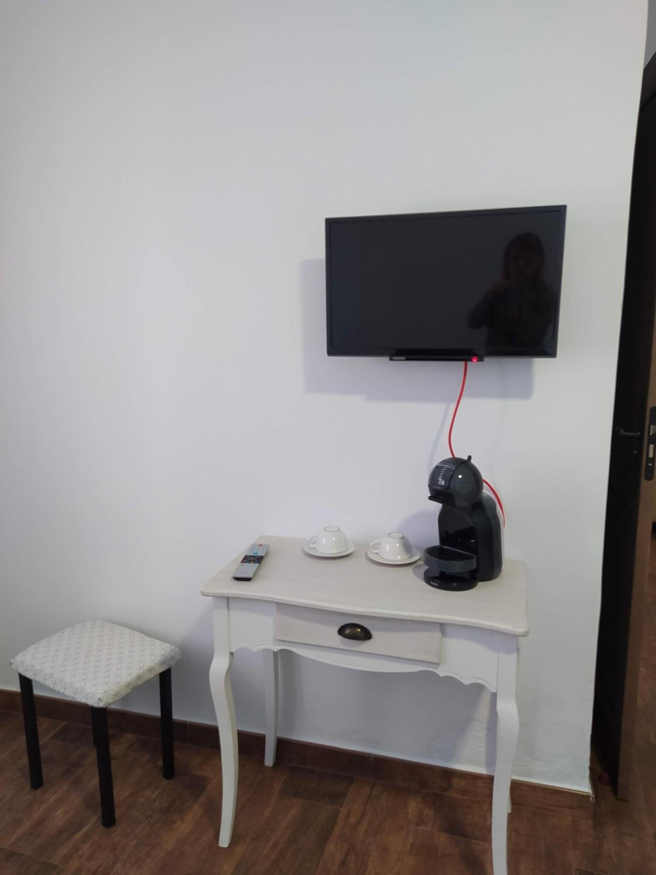 Triple Room With Private Bathroom photo 2