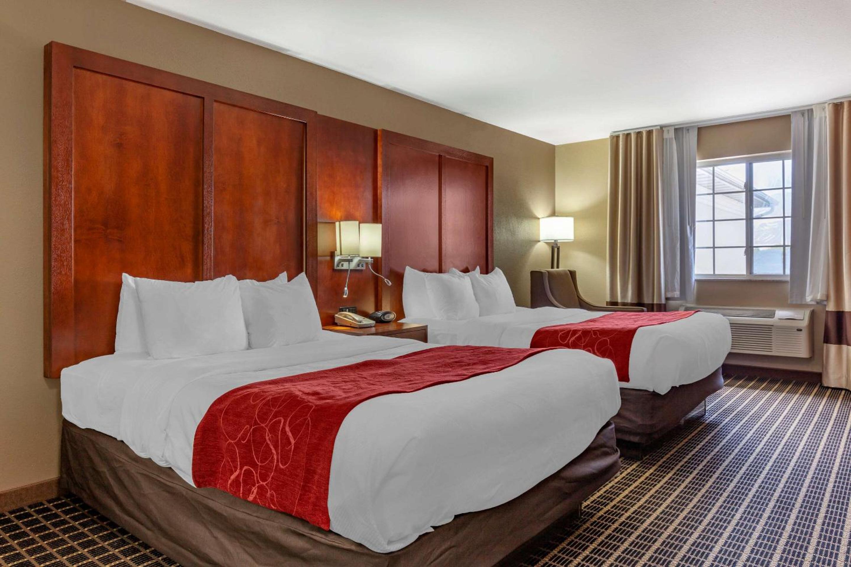 Queen Room with Two Queen Beds - Non-Smoking