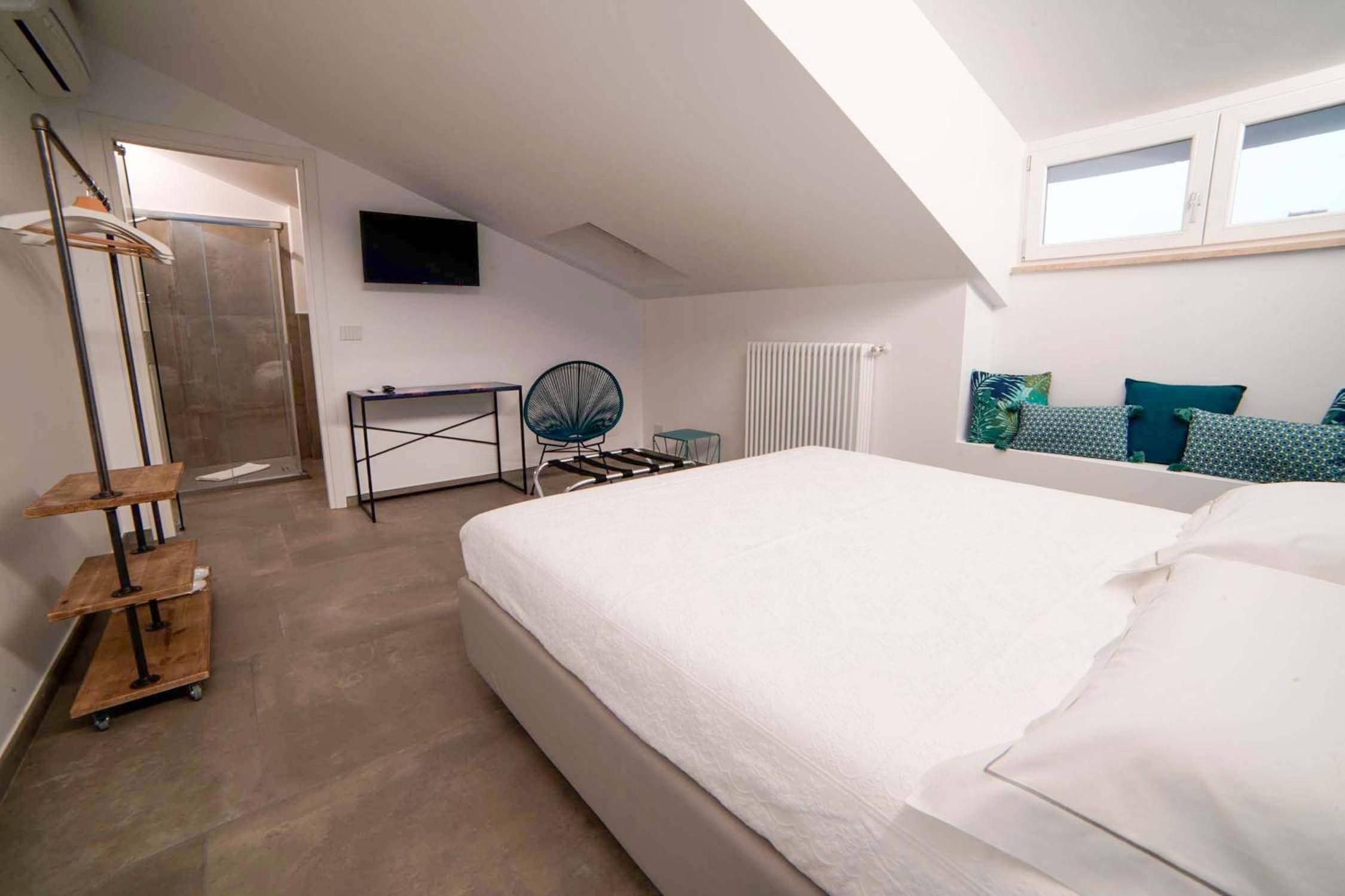 Deluxe Double Room photo 3