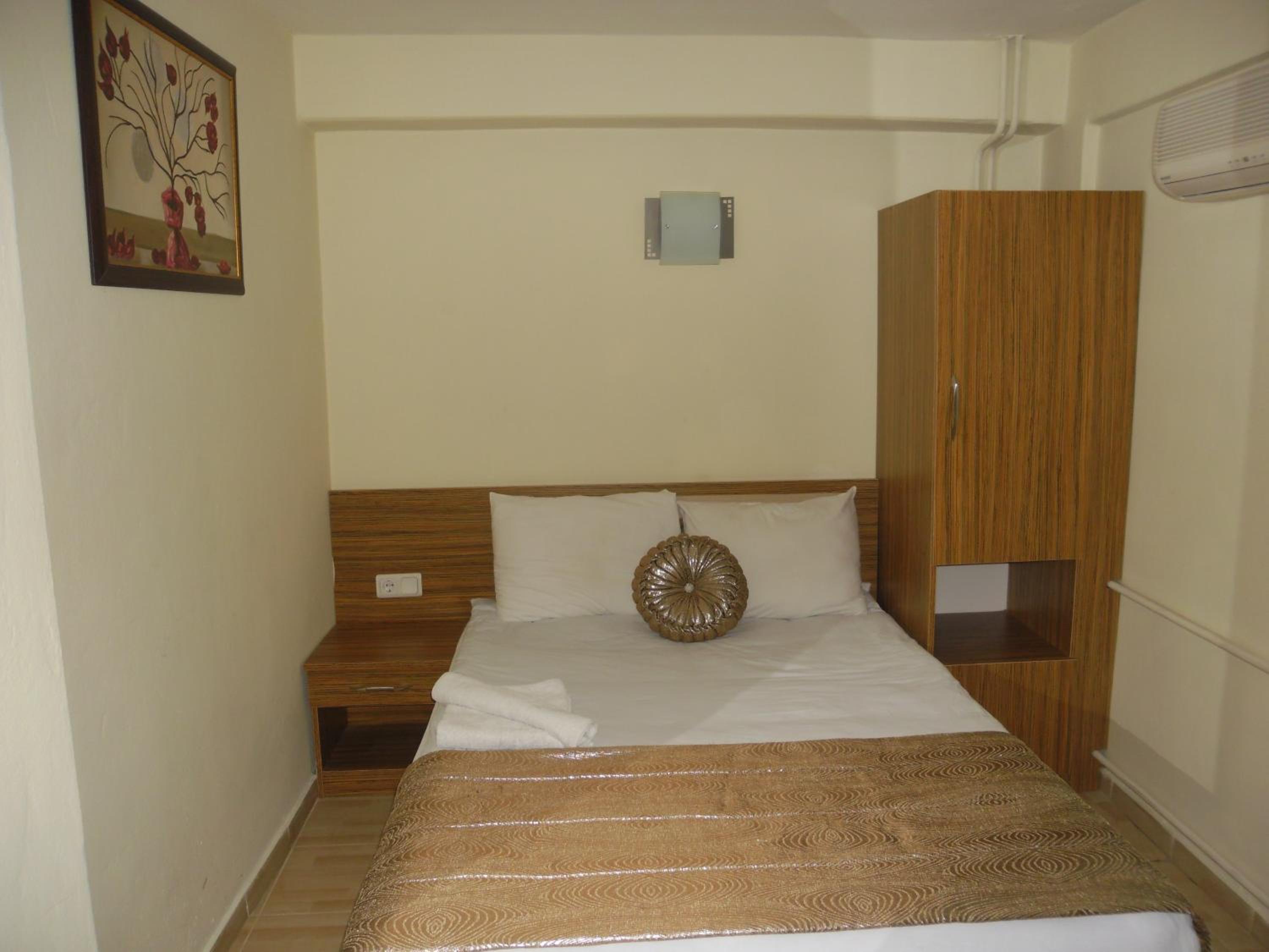 Economy Double or Twin Room - Photo 8