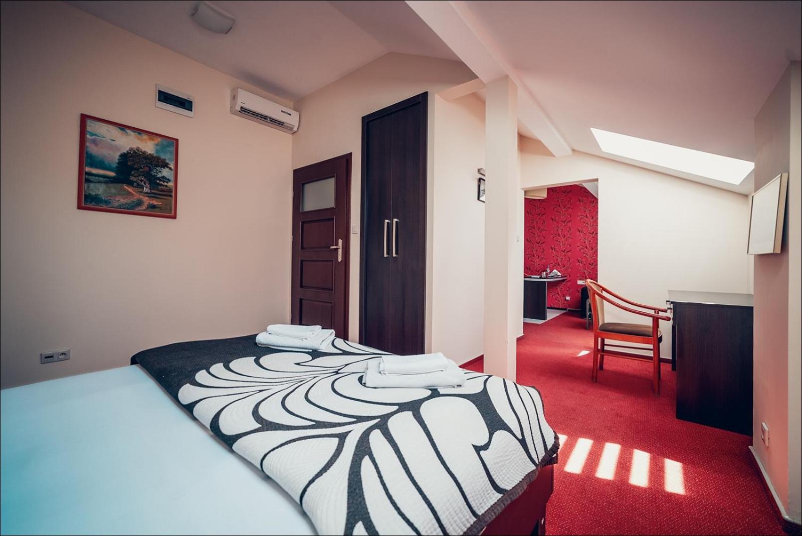 Apartment - Photo 3