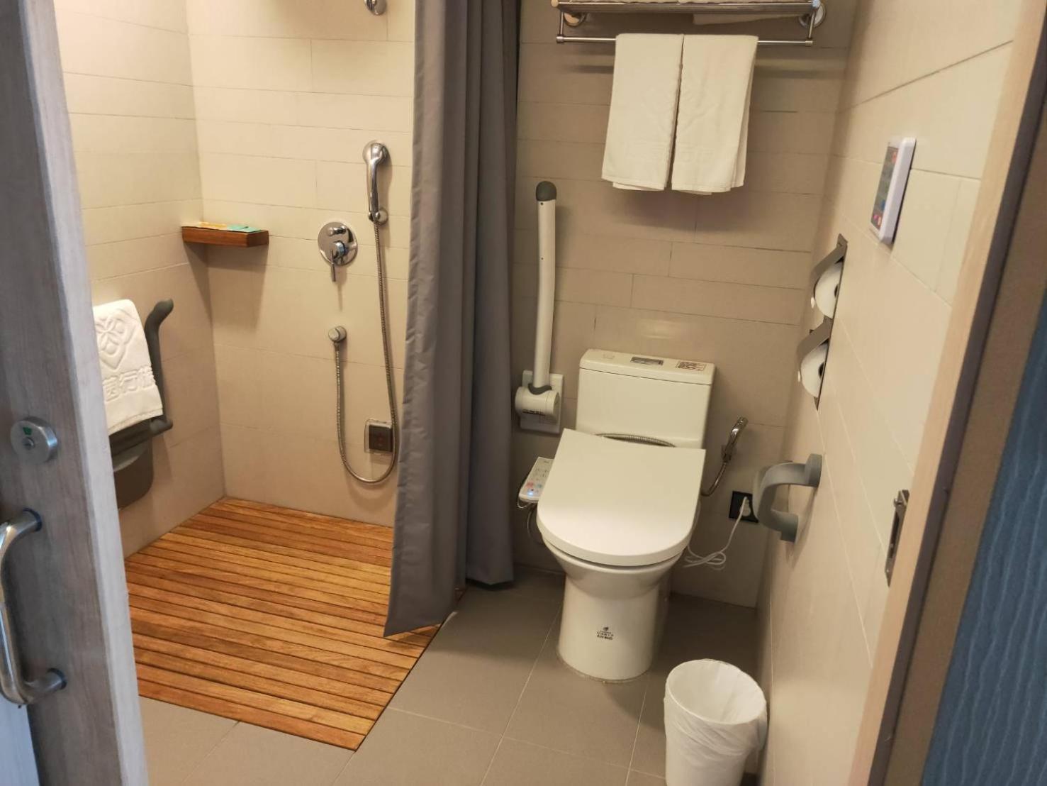 Standard Twin Room - Photo 3