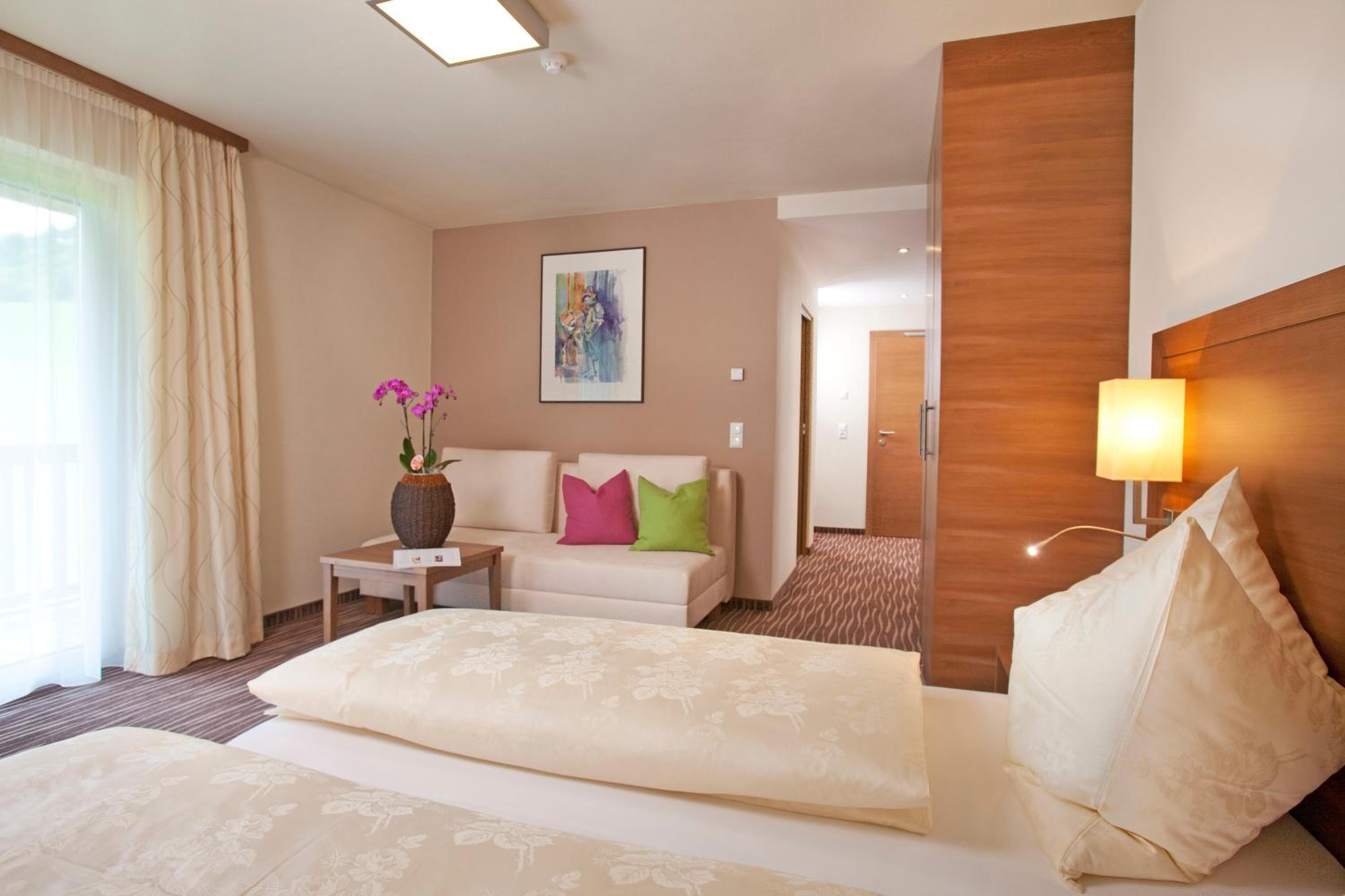Family Suite (2 Adults + 2 Children) - Photo 5