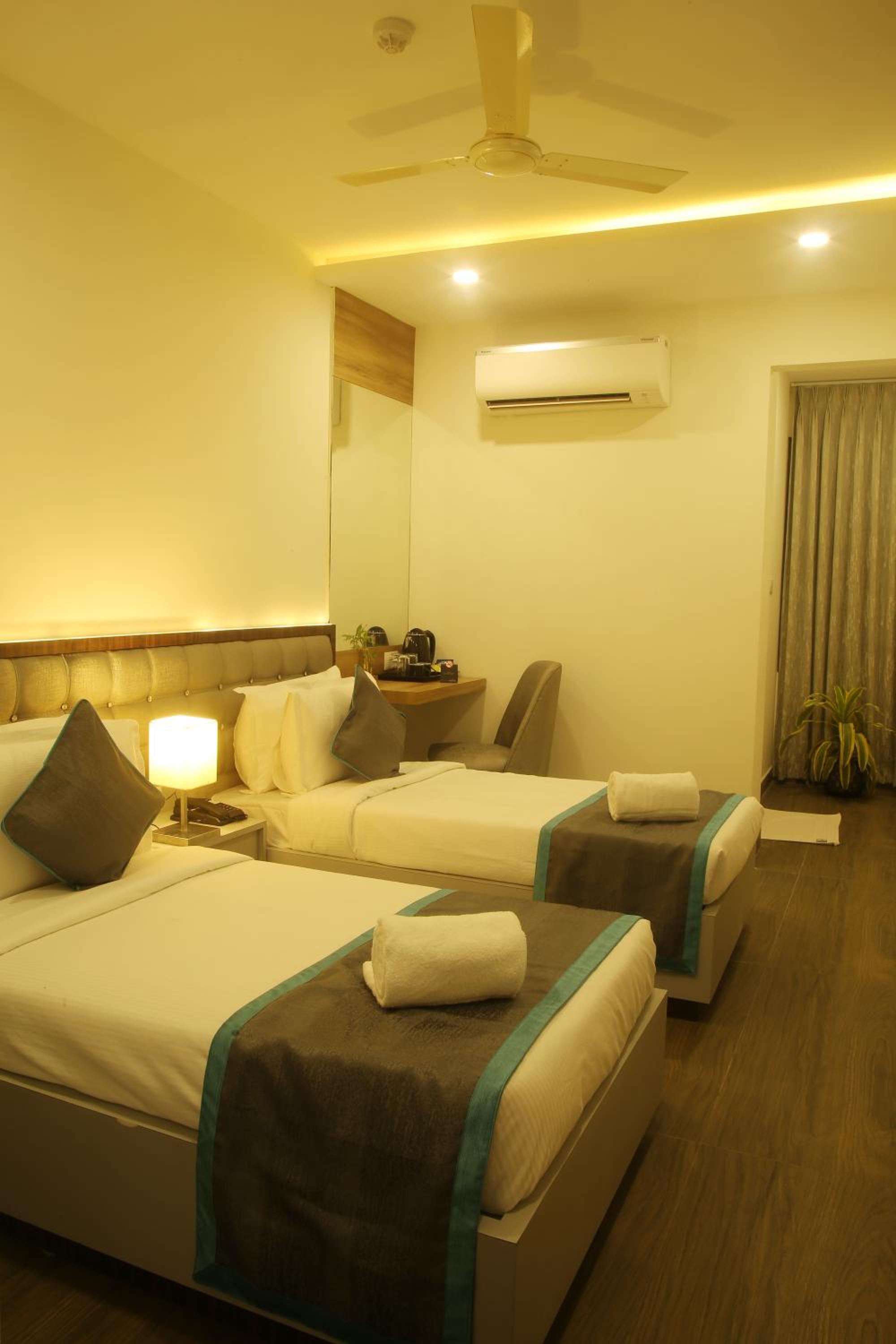 Superior Double or Twin Room photo 2