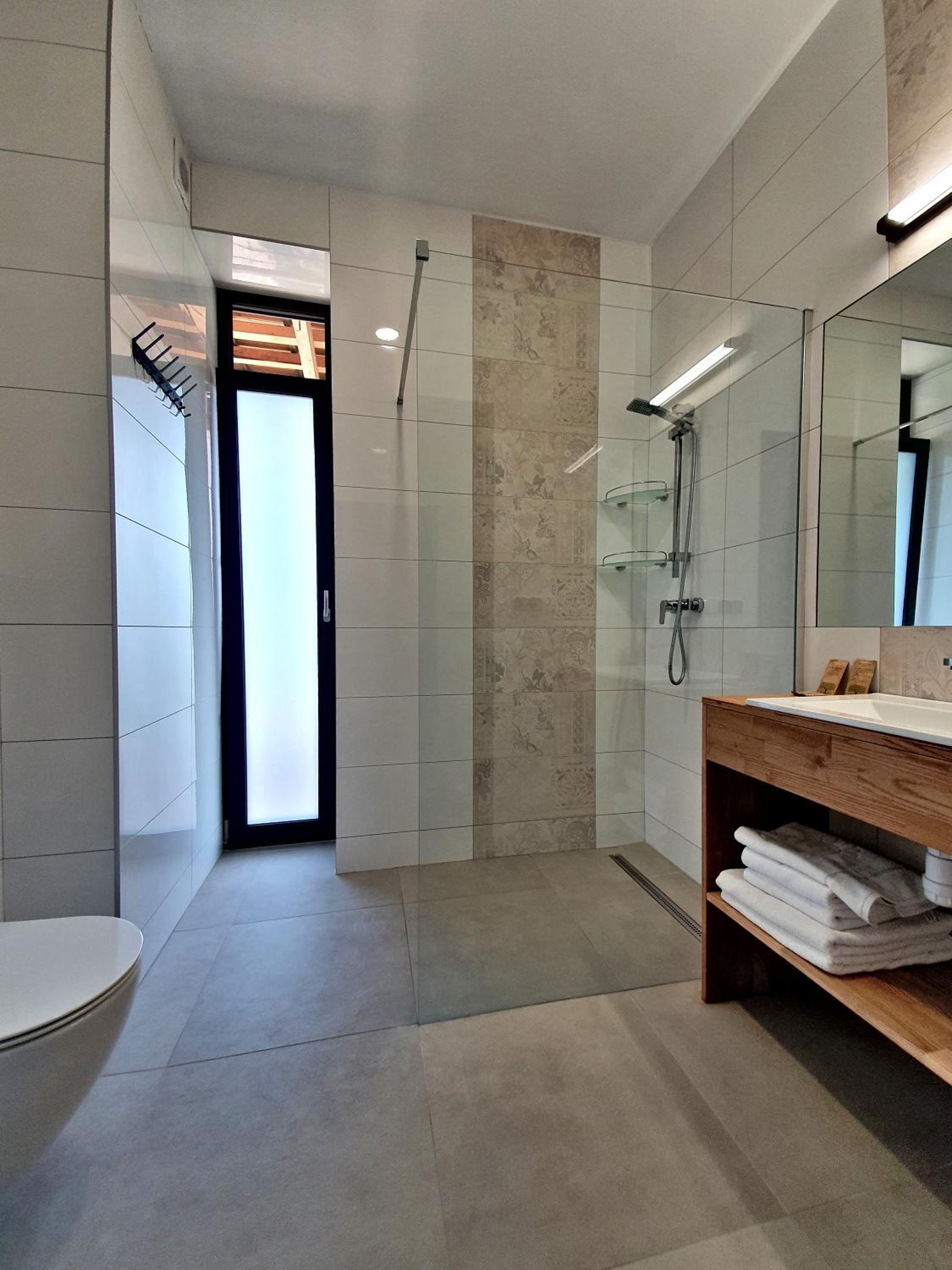 Double or Twin Room photo 3
