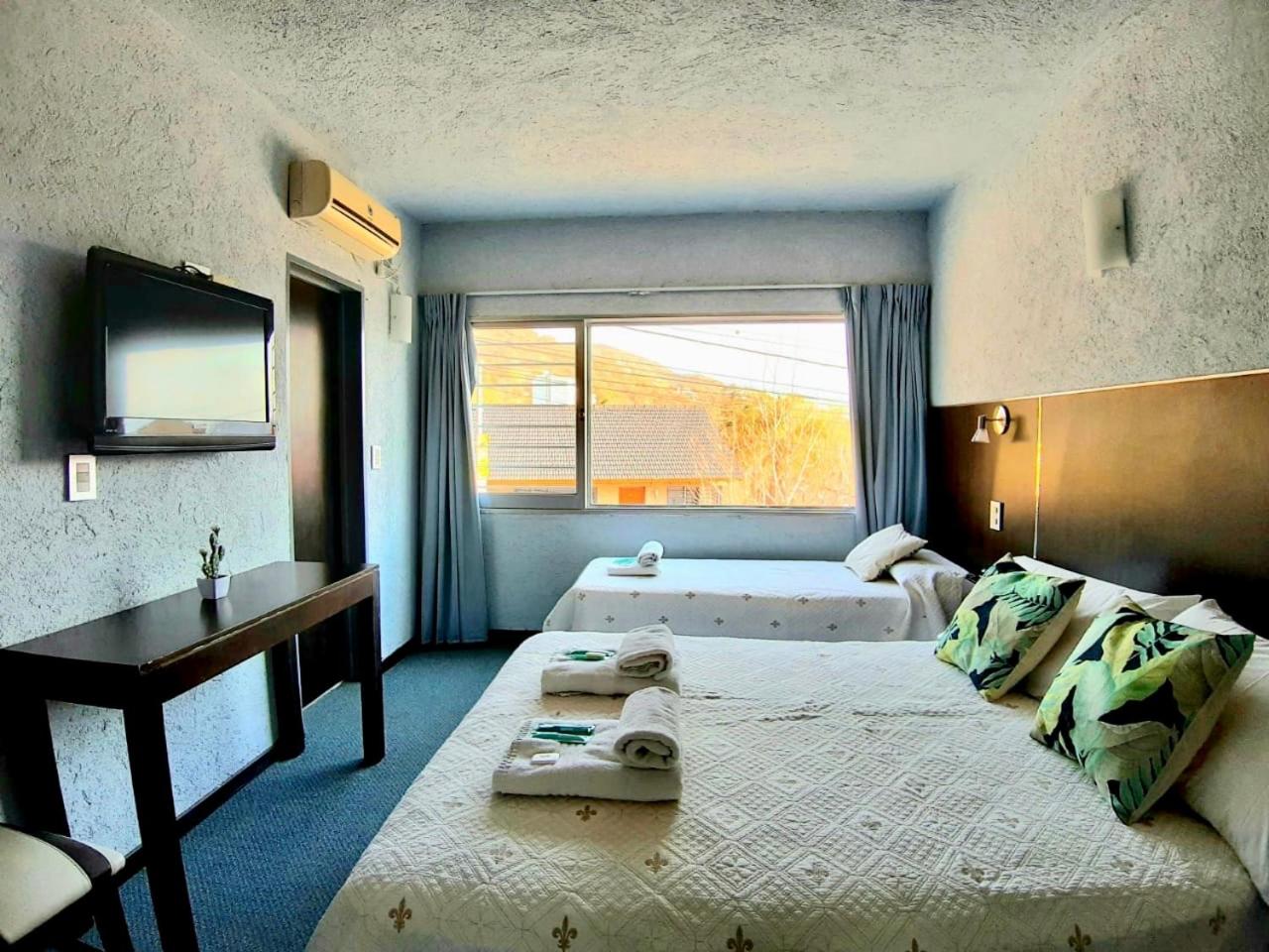 Classic Triple Room photo 1