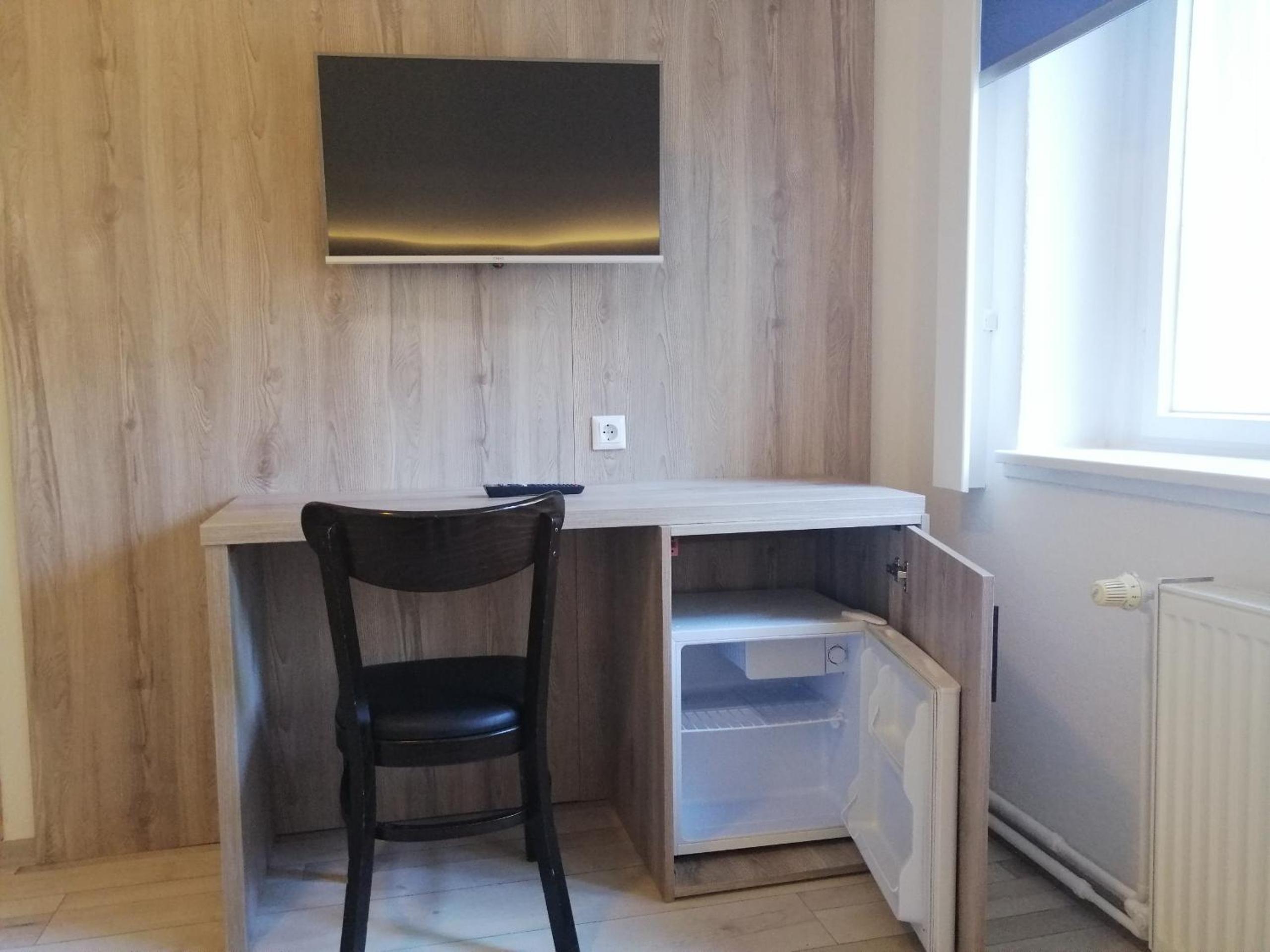 Quadruple Room with Private Bathroom photo 1