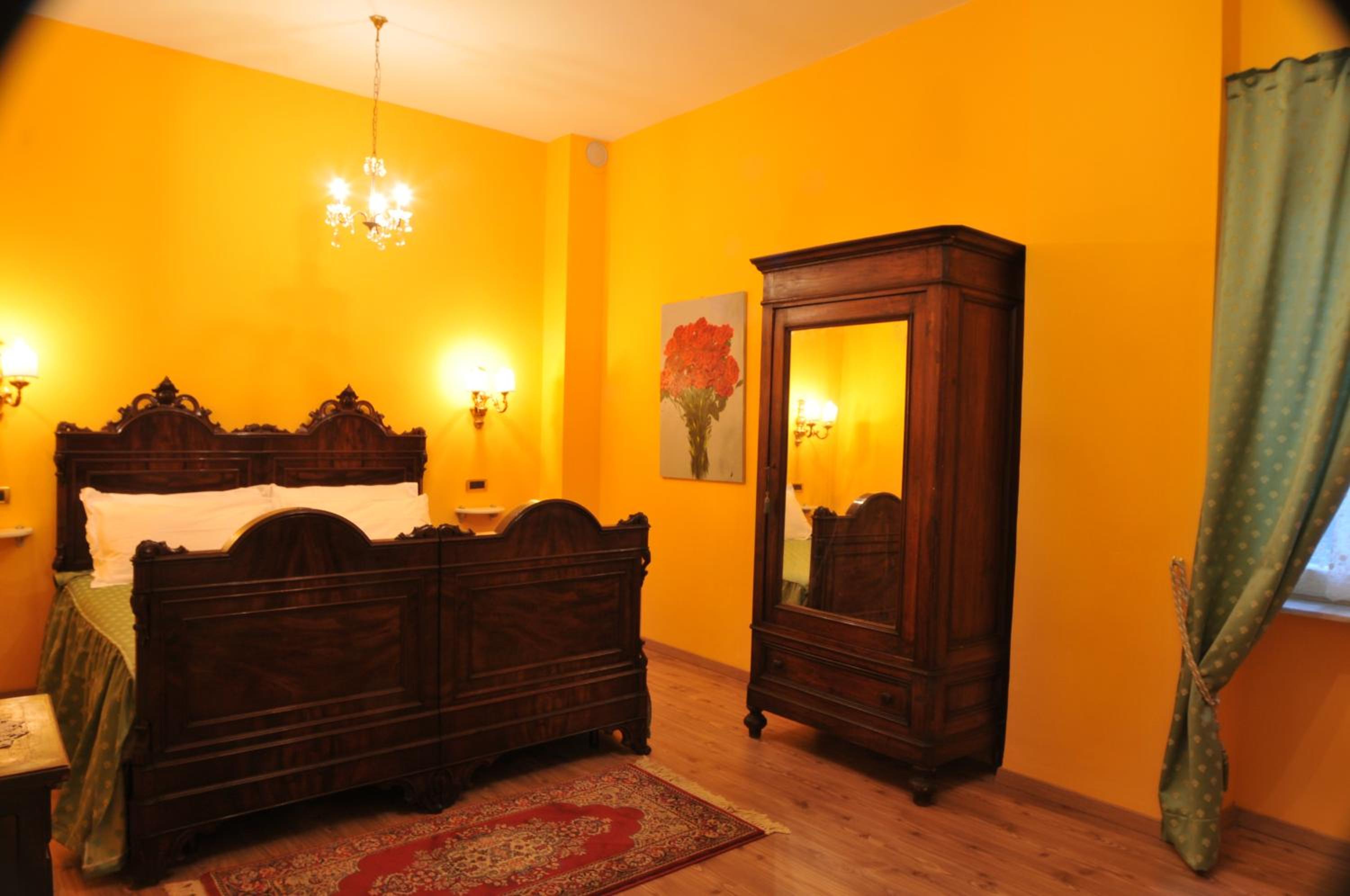 Standard Double Room photo 2