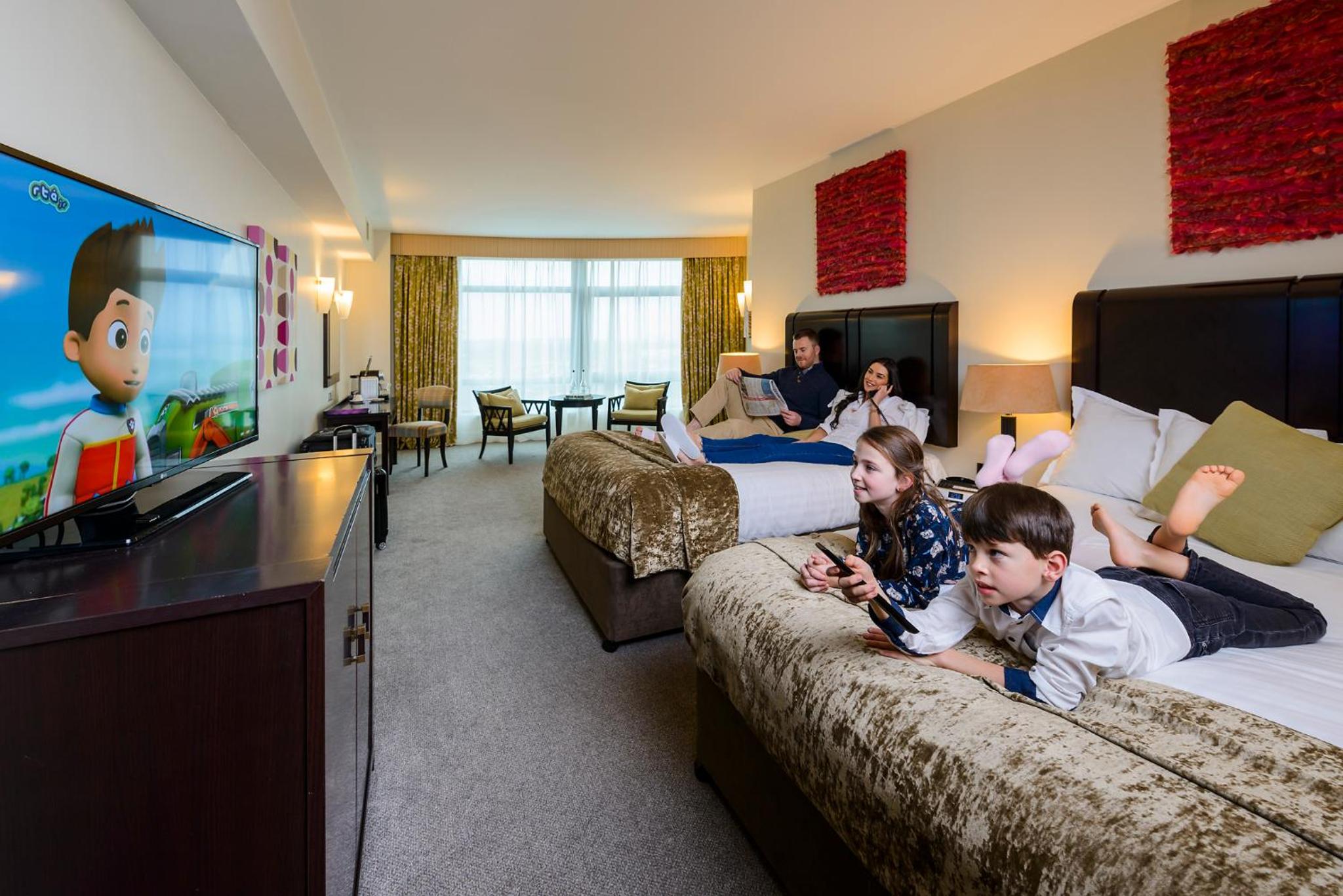 Deluxe Family Room photo 2