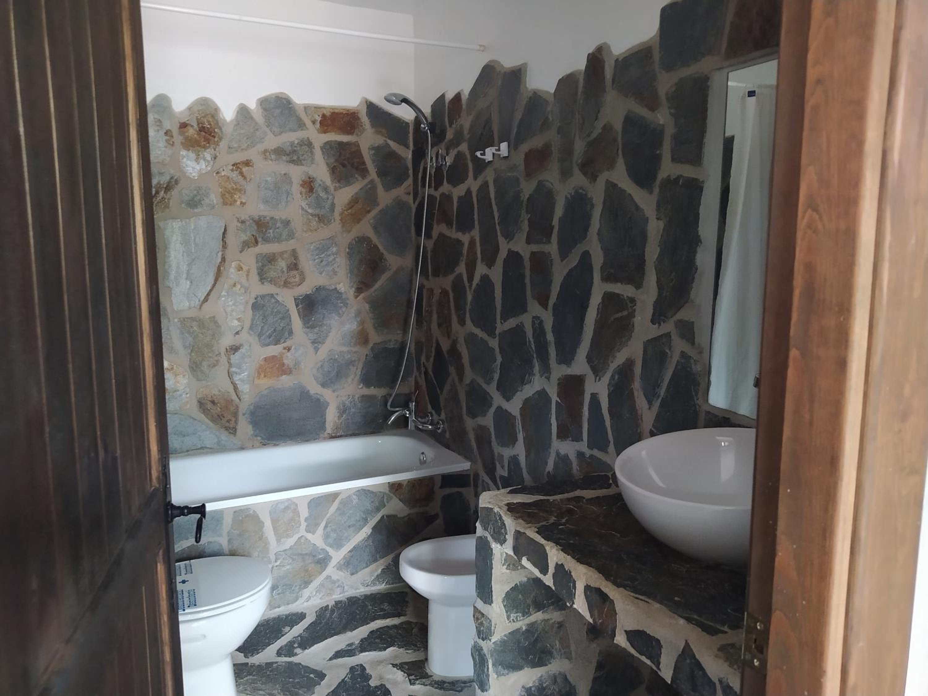 Standard Twin Room with Mountain View photo 3