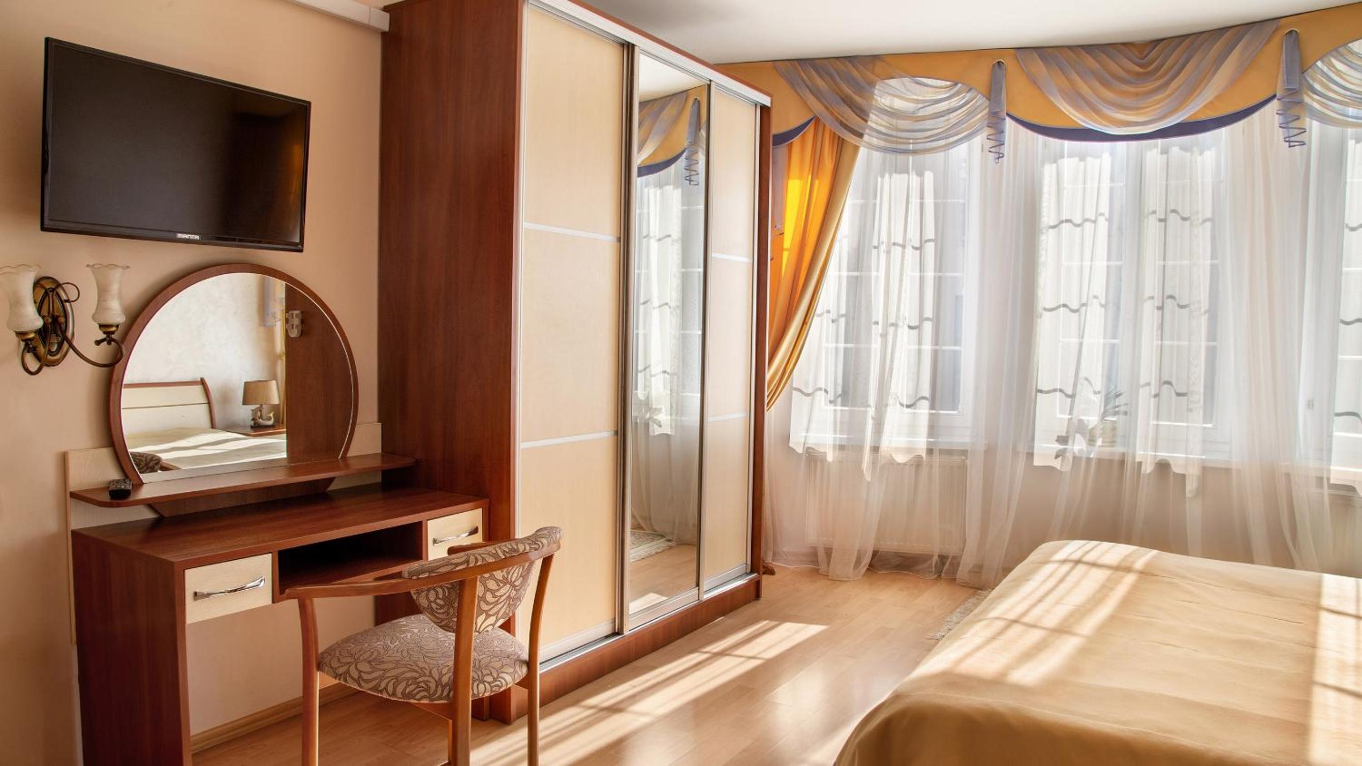 Comfort Suite photo 2