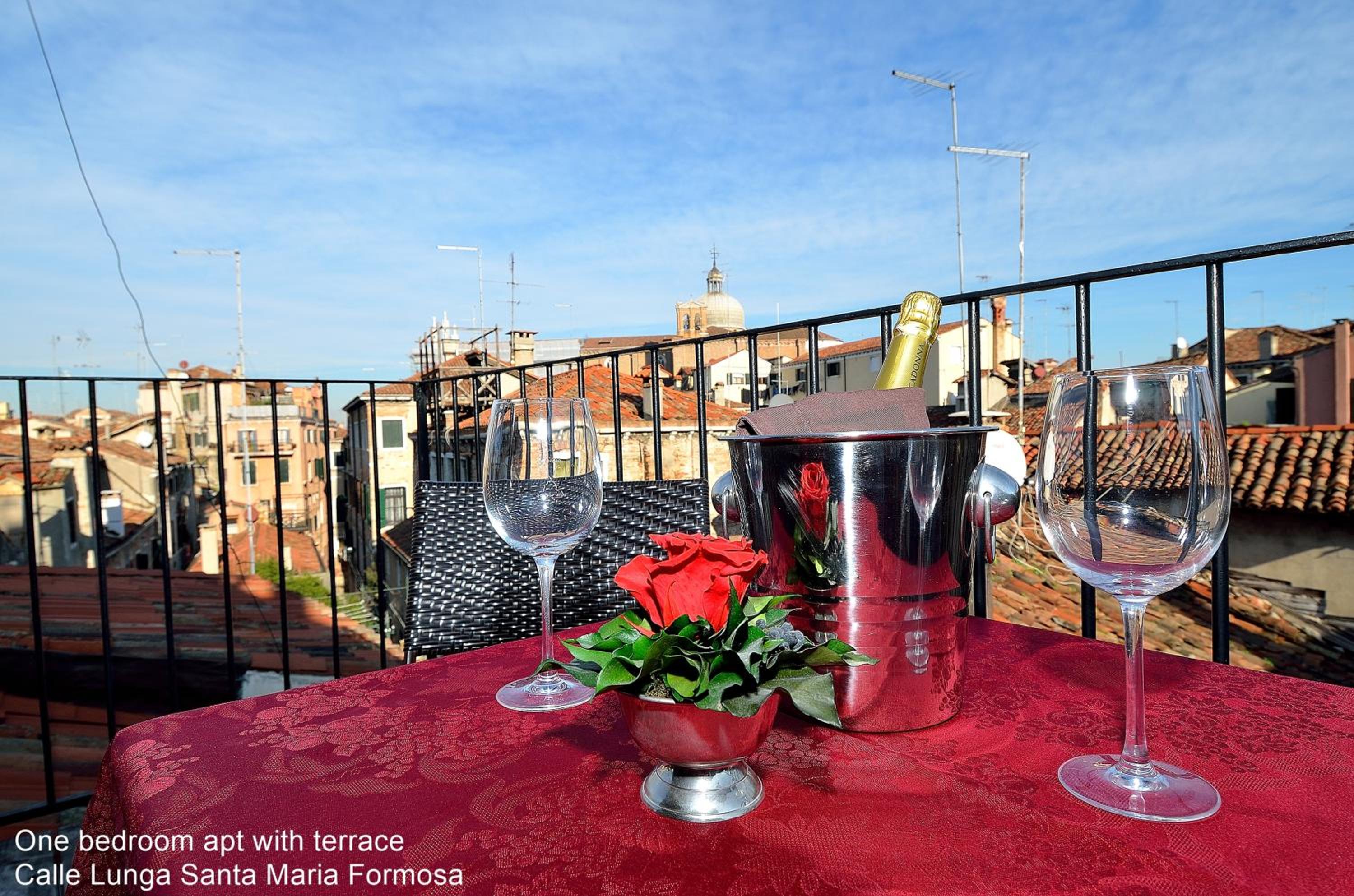 One-Bedroom Apartment with Terrace - Calle Lunga Santa Maria Formosa photo 2