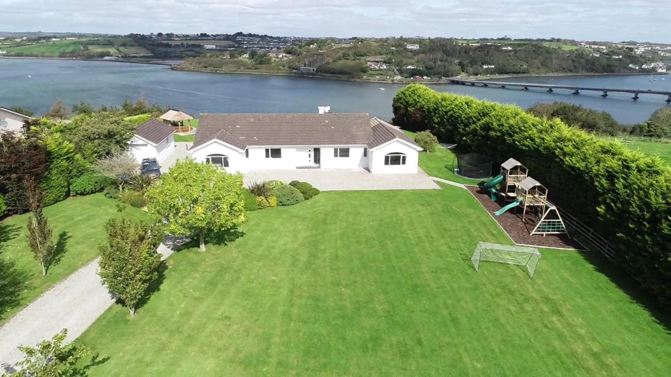 Six-Bedroom House - Photo 97