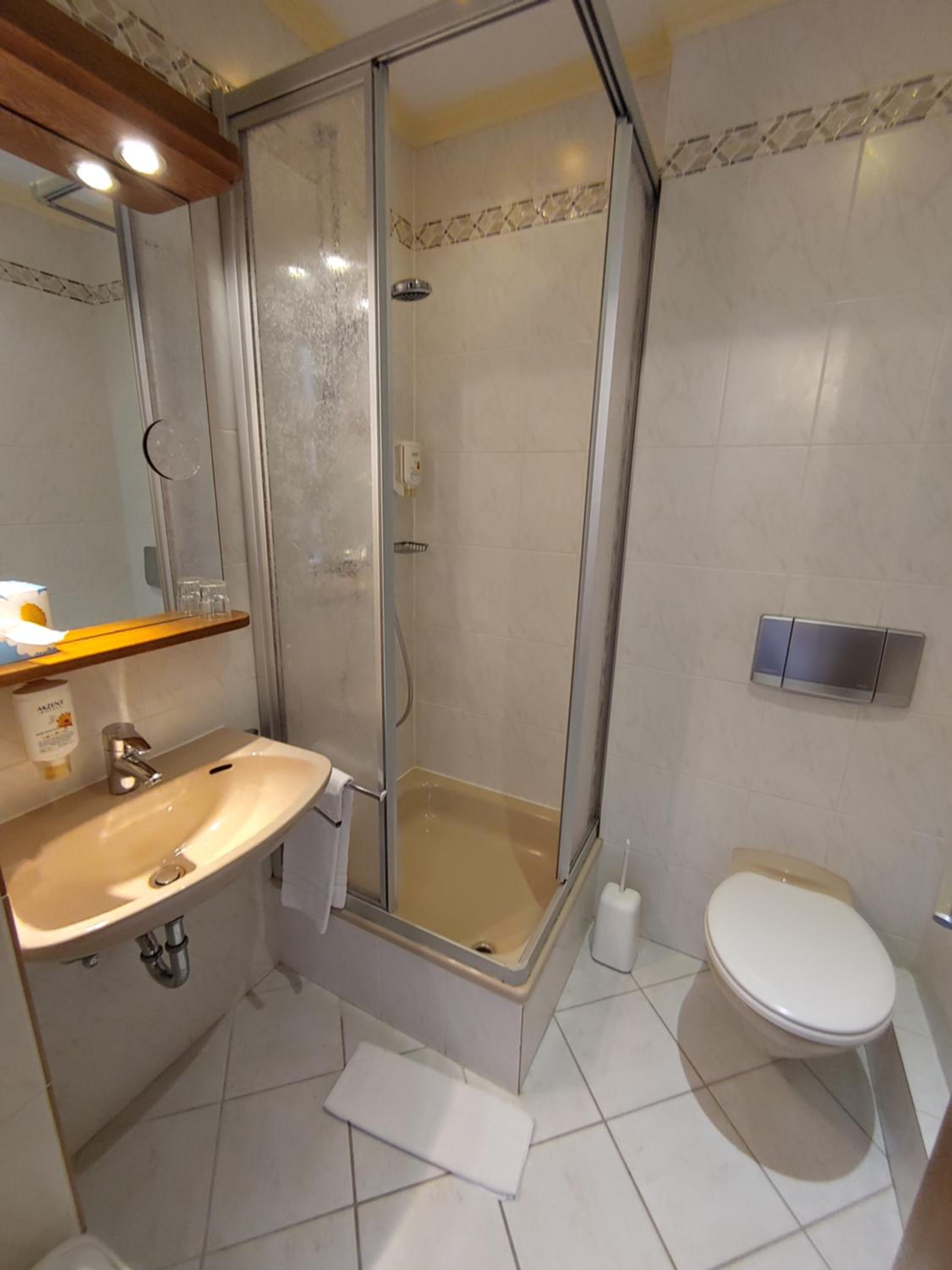 Single Room photo 2