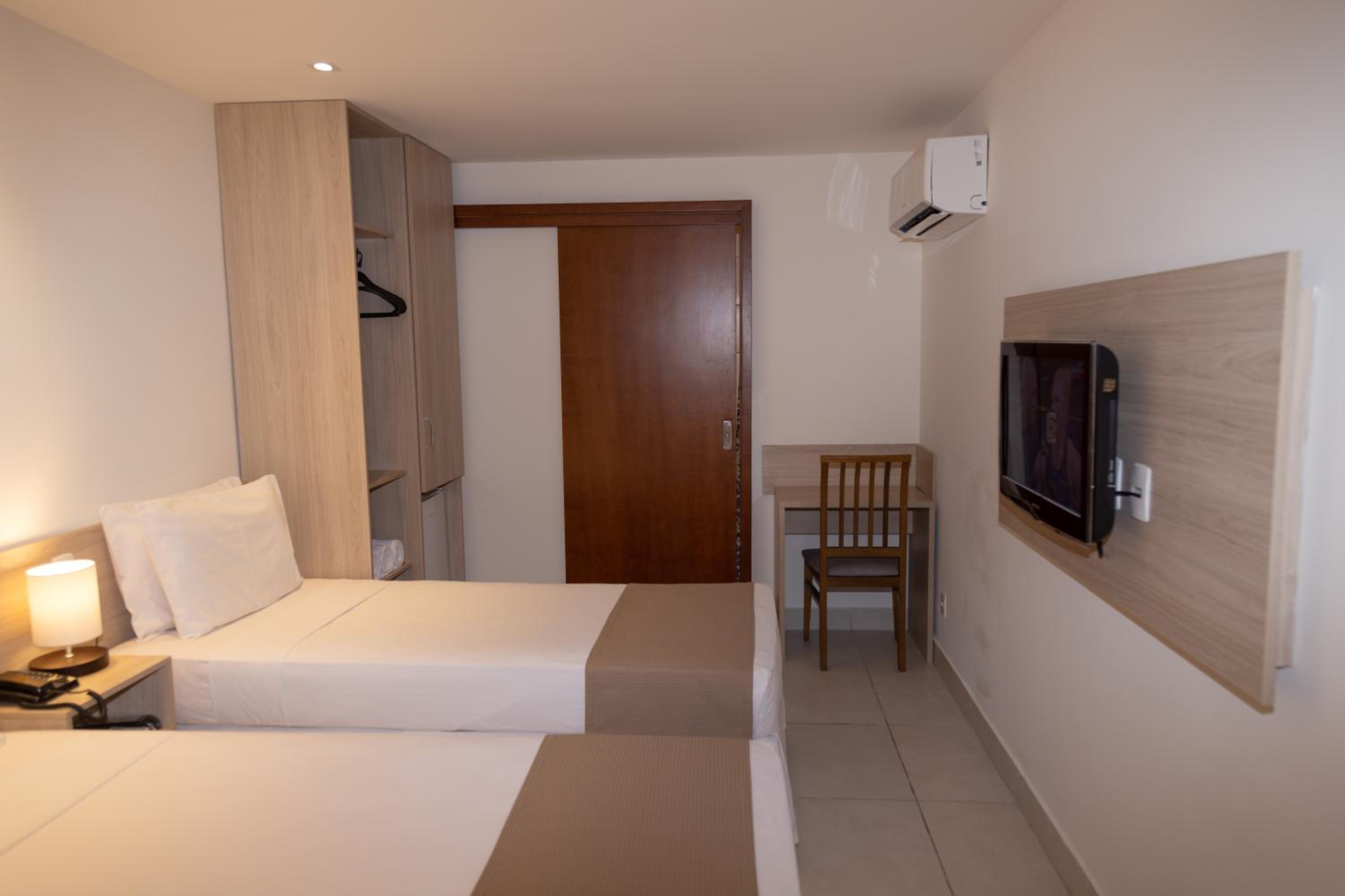 Deluxe Twin Room photo 1